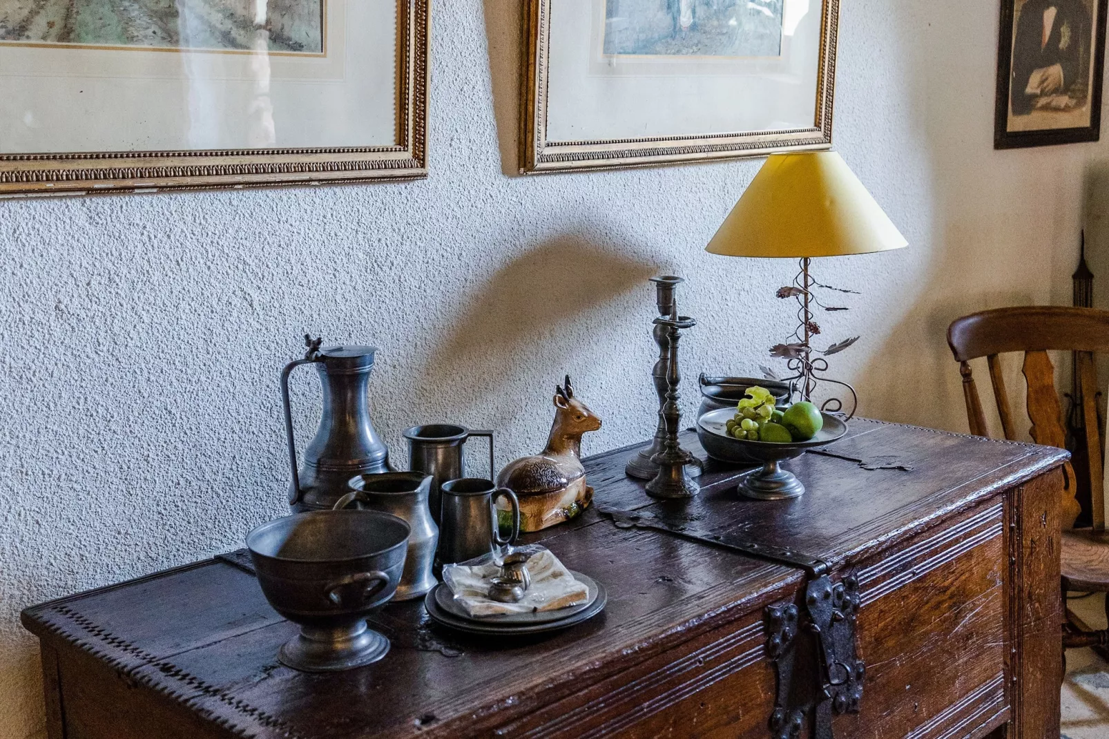 LE VIEUX CHATEAU-Ambiente