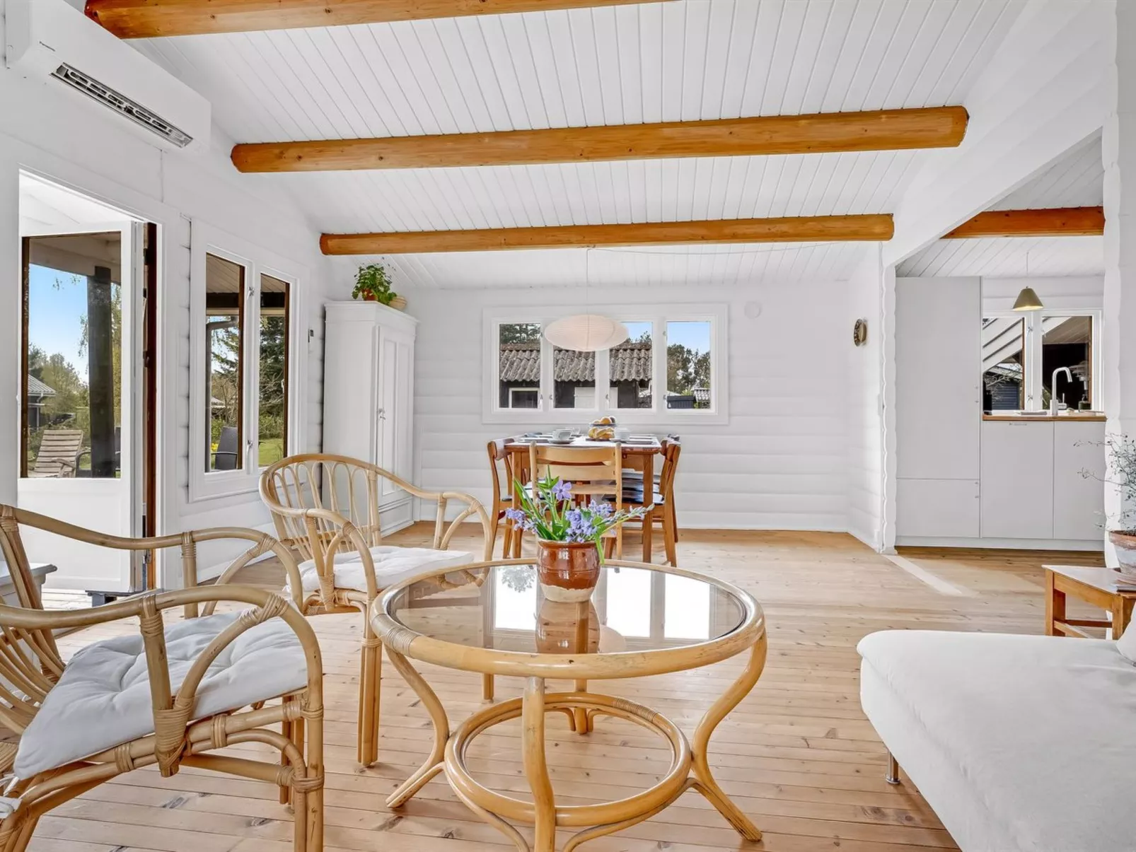 "Bengta" - 500m from the sea-Inside