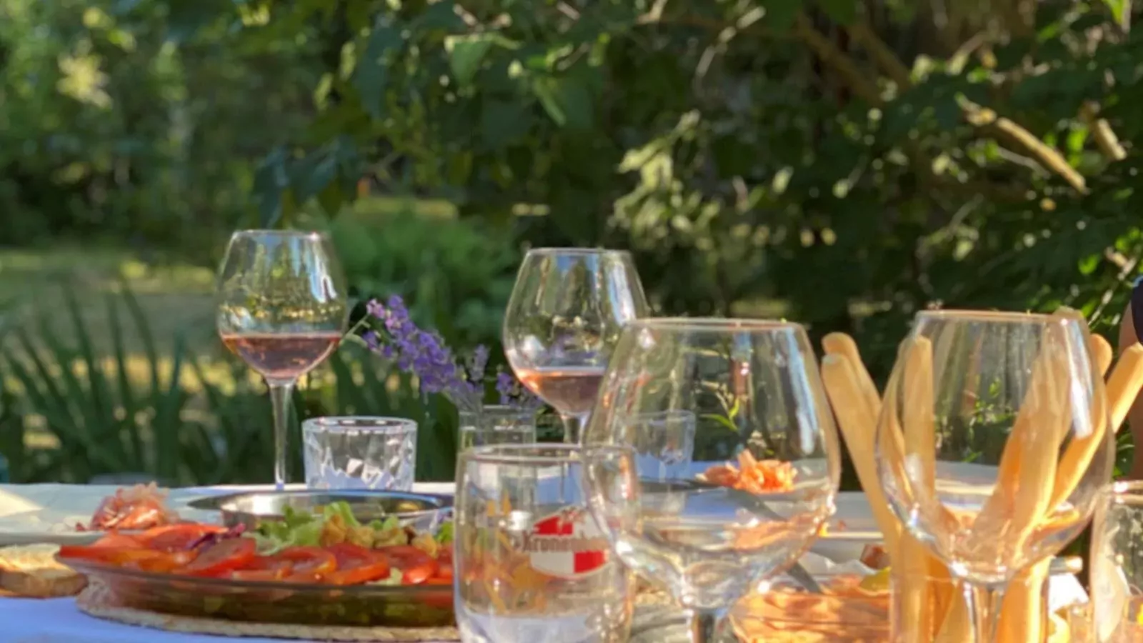 Bastide St John-Atmosphere