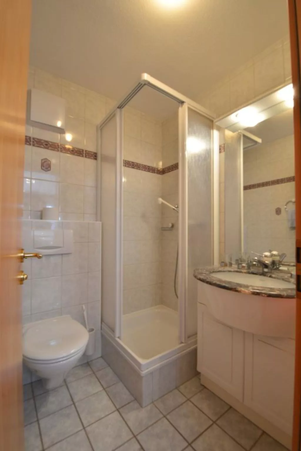 Helvetia Apartments-Inside
