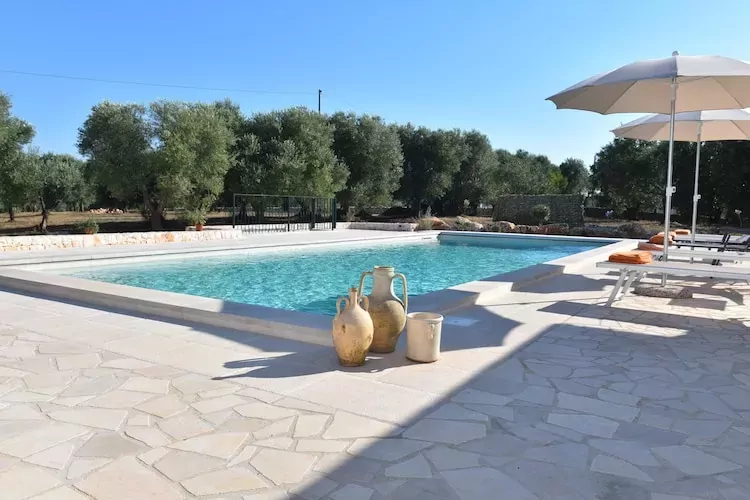 Villa Trulli dell'amore mit beheiztem Pool in Ostuni-Pool