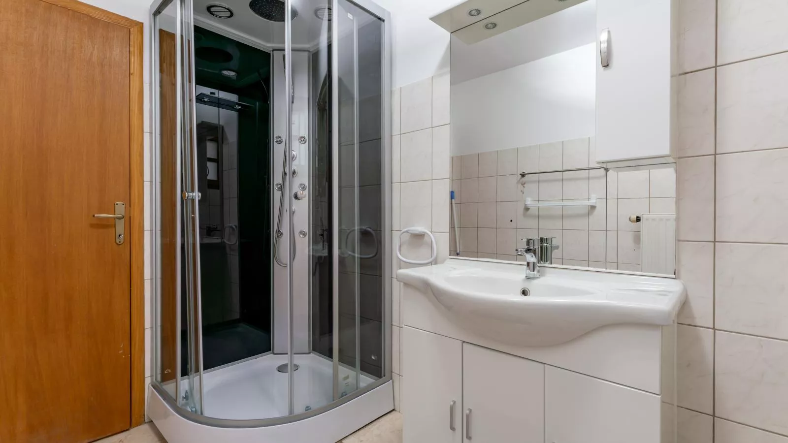 Karawankenpanorama-Bathroom