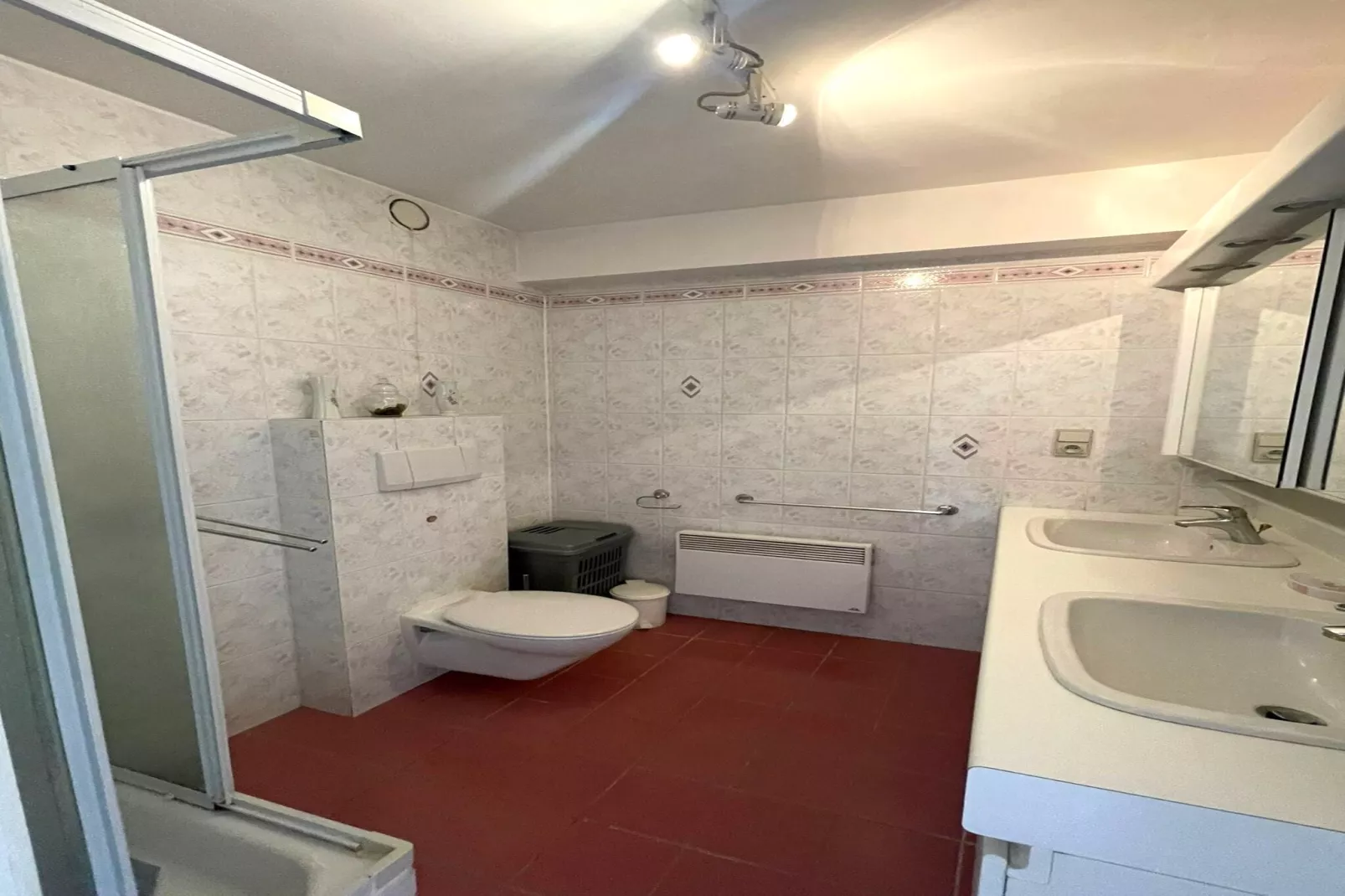 EPERNAY 10702/ 7A-Badezimmer