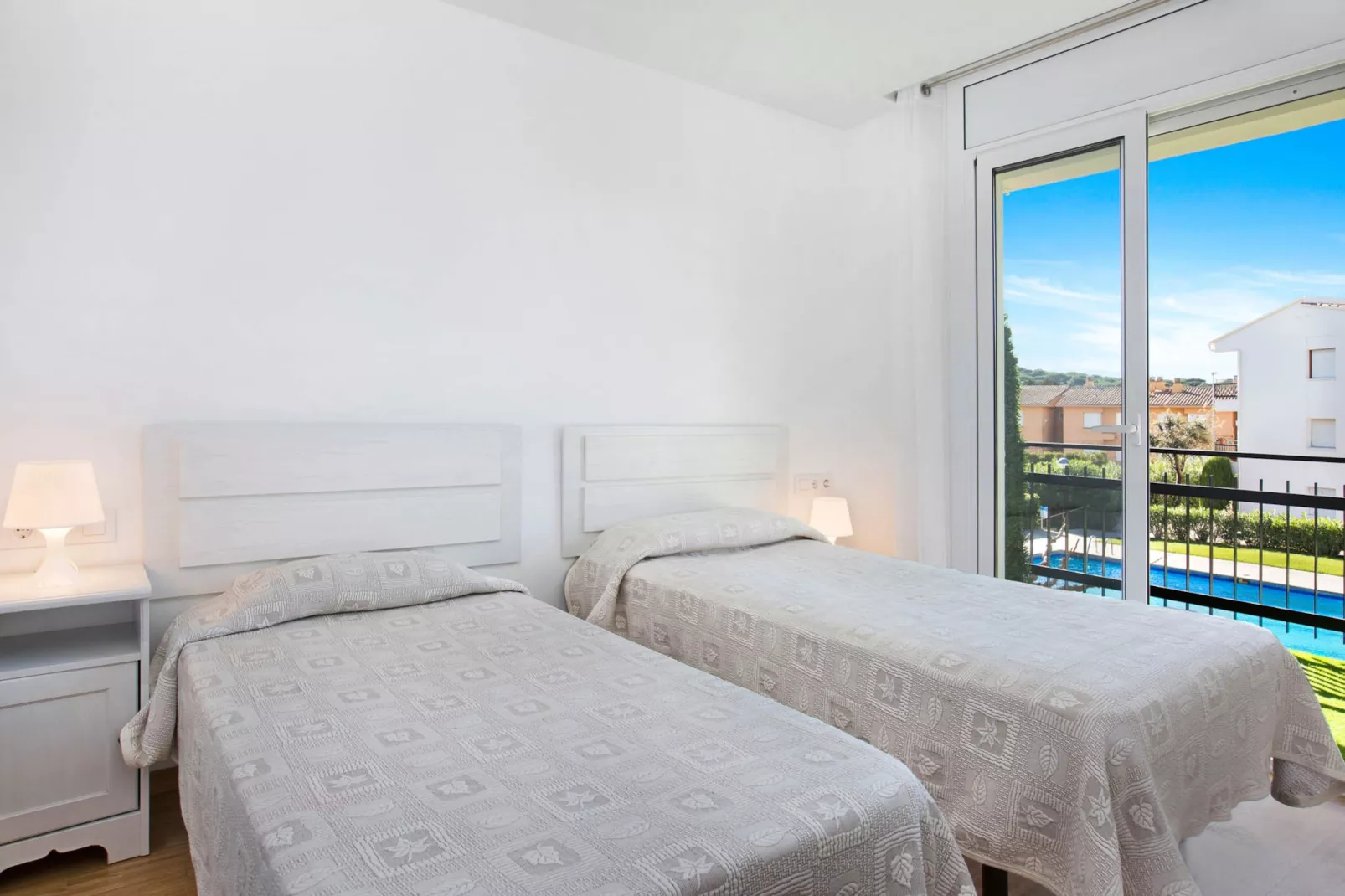 Costa Brava T-4-Schlafzimmer
