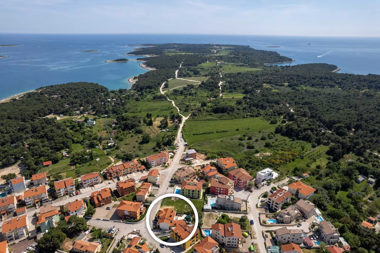 Villa Beauty with Private Pool-View summer