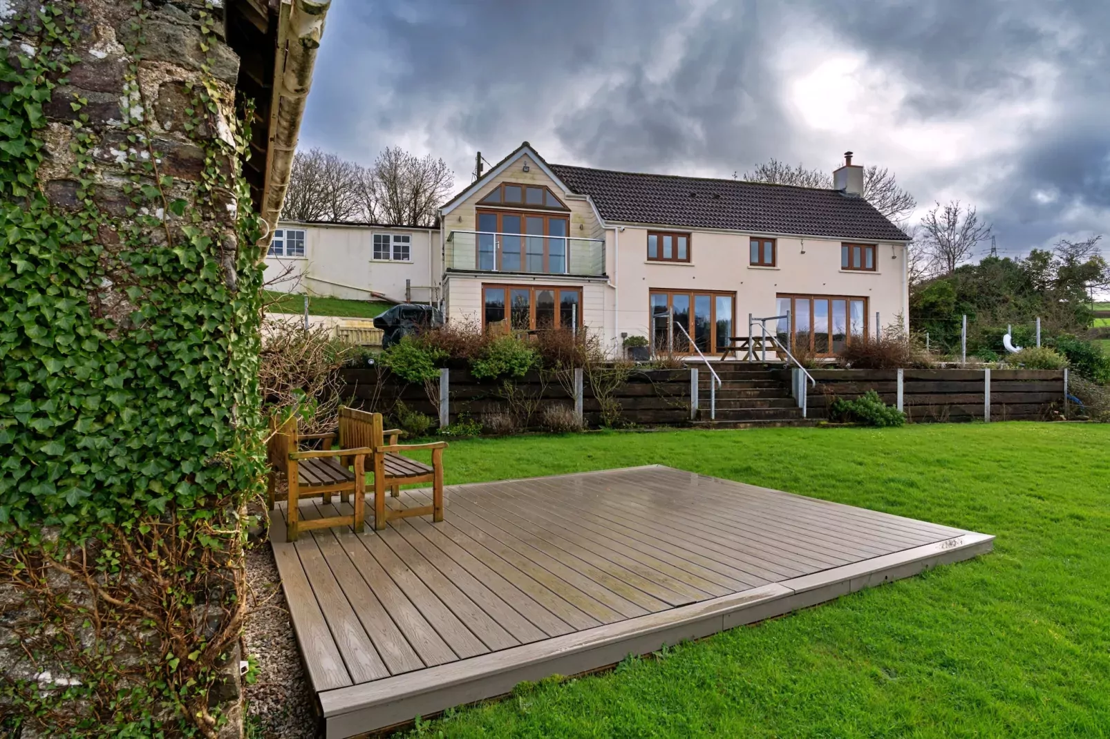 Lower Netherdowns-Outdoor