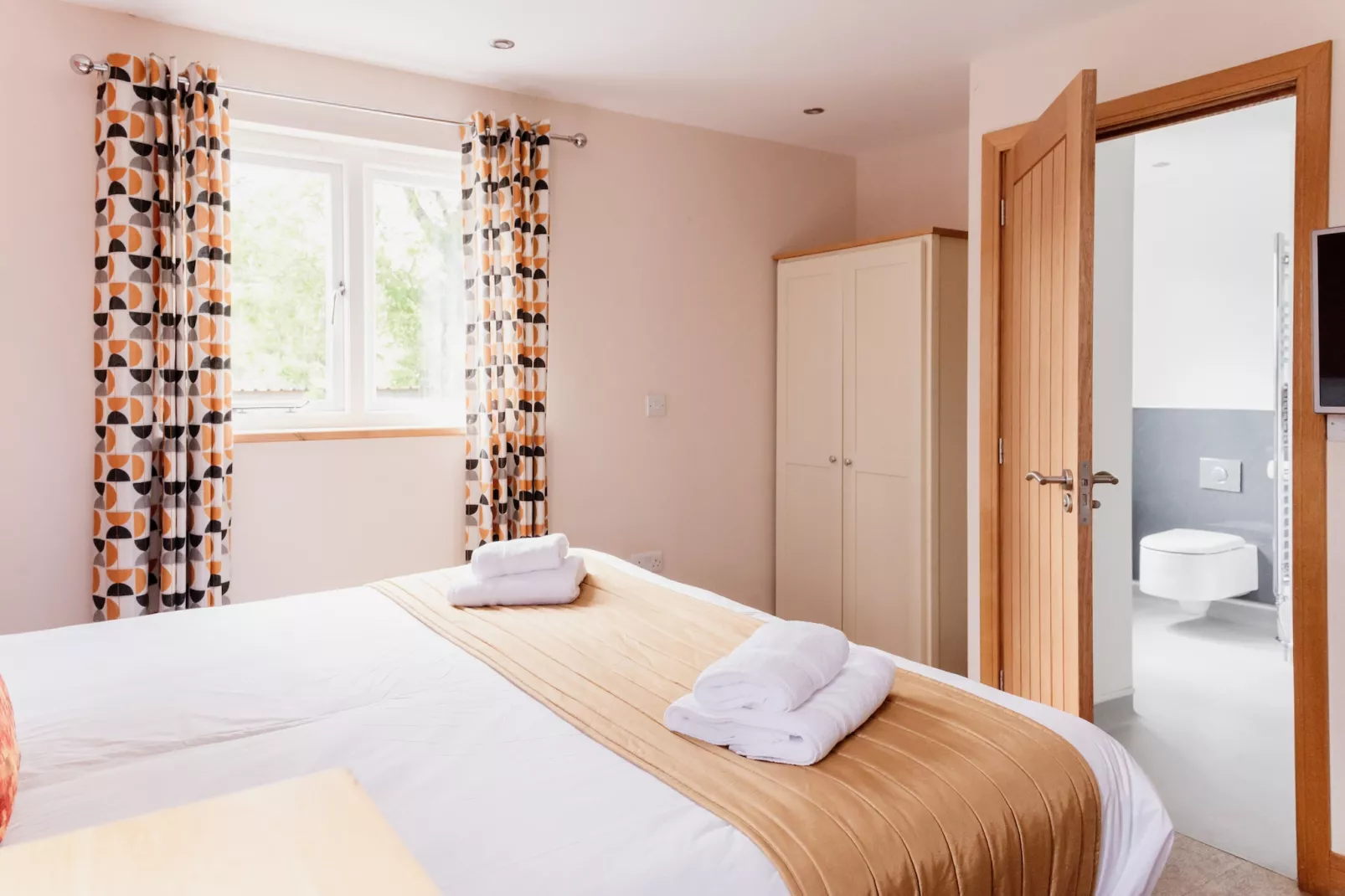 The Welsh Barn-Bedroom