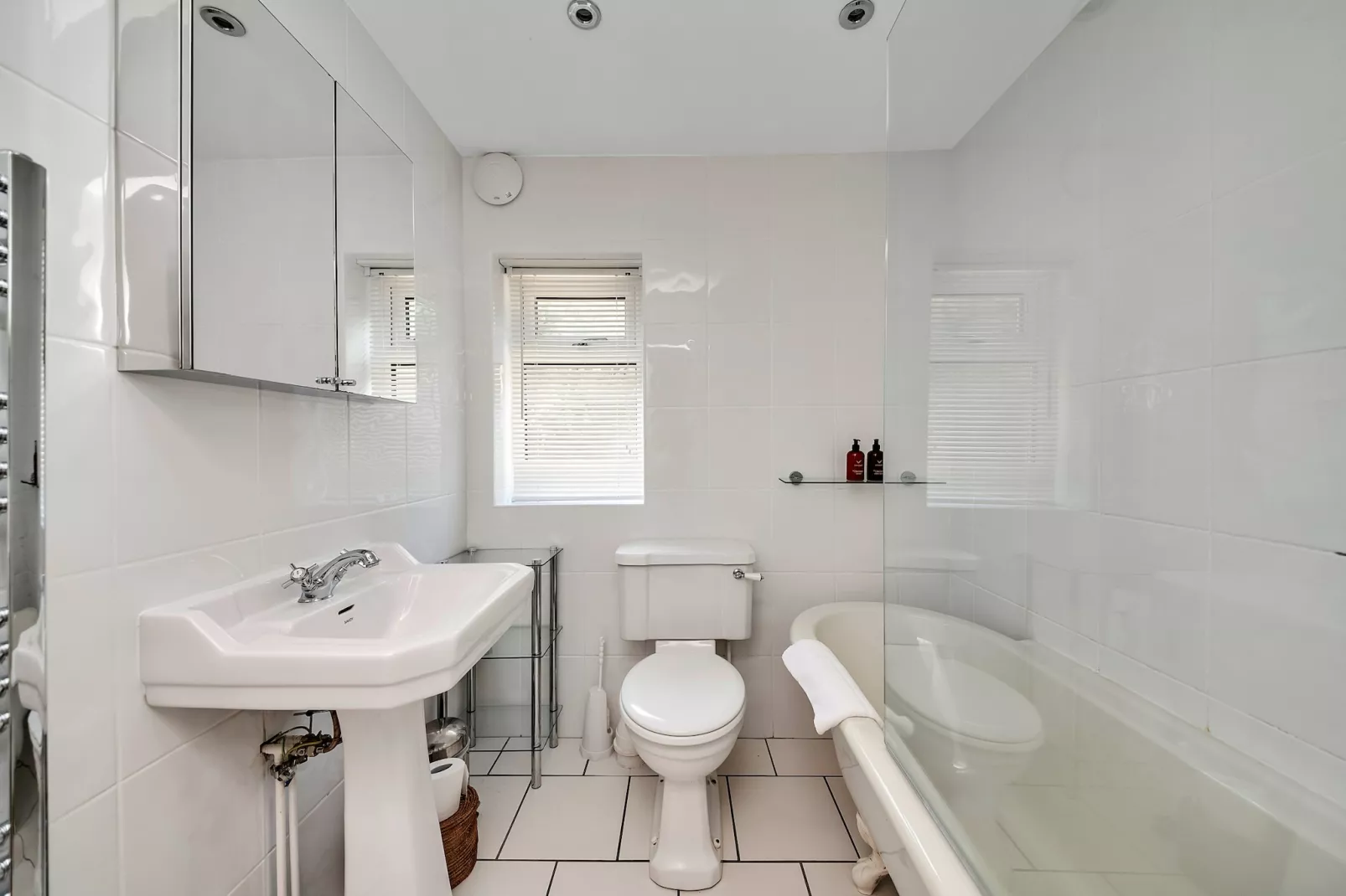 Loxley House-Bathroom