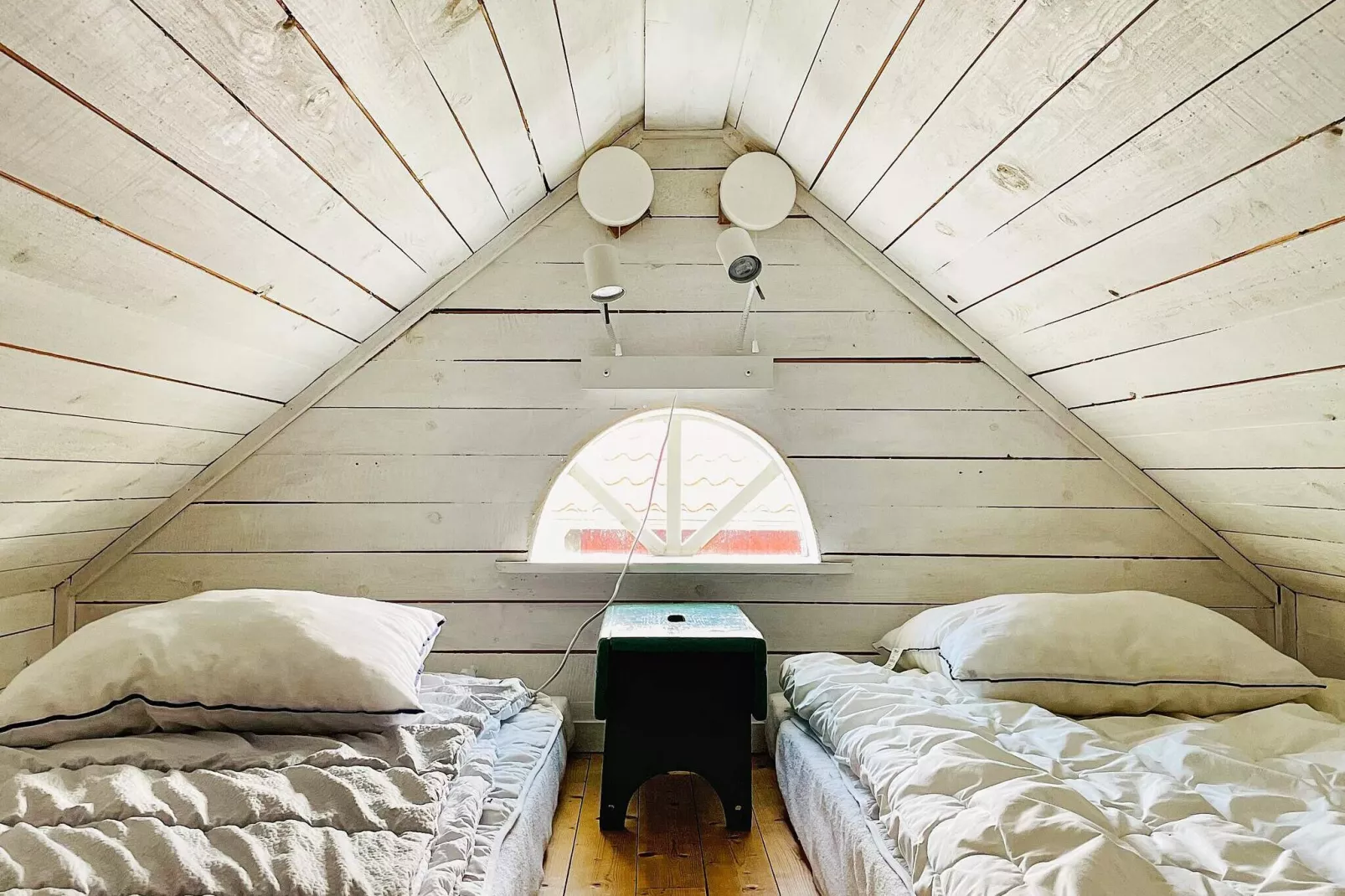 5 person holiday home in BREDARED-By Traum-Indoor