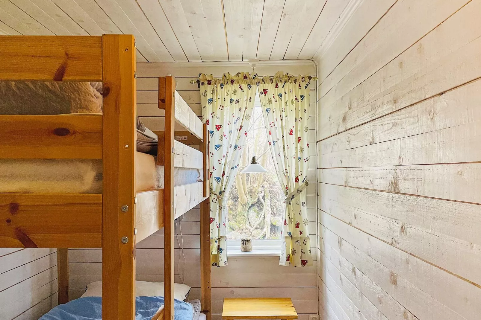 5 person holiday home in BREDARED-By Traum-Indoor