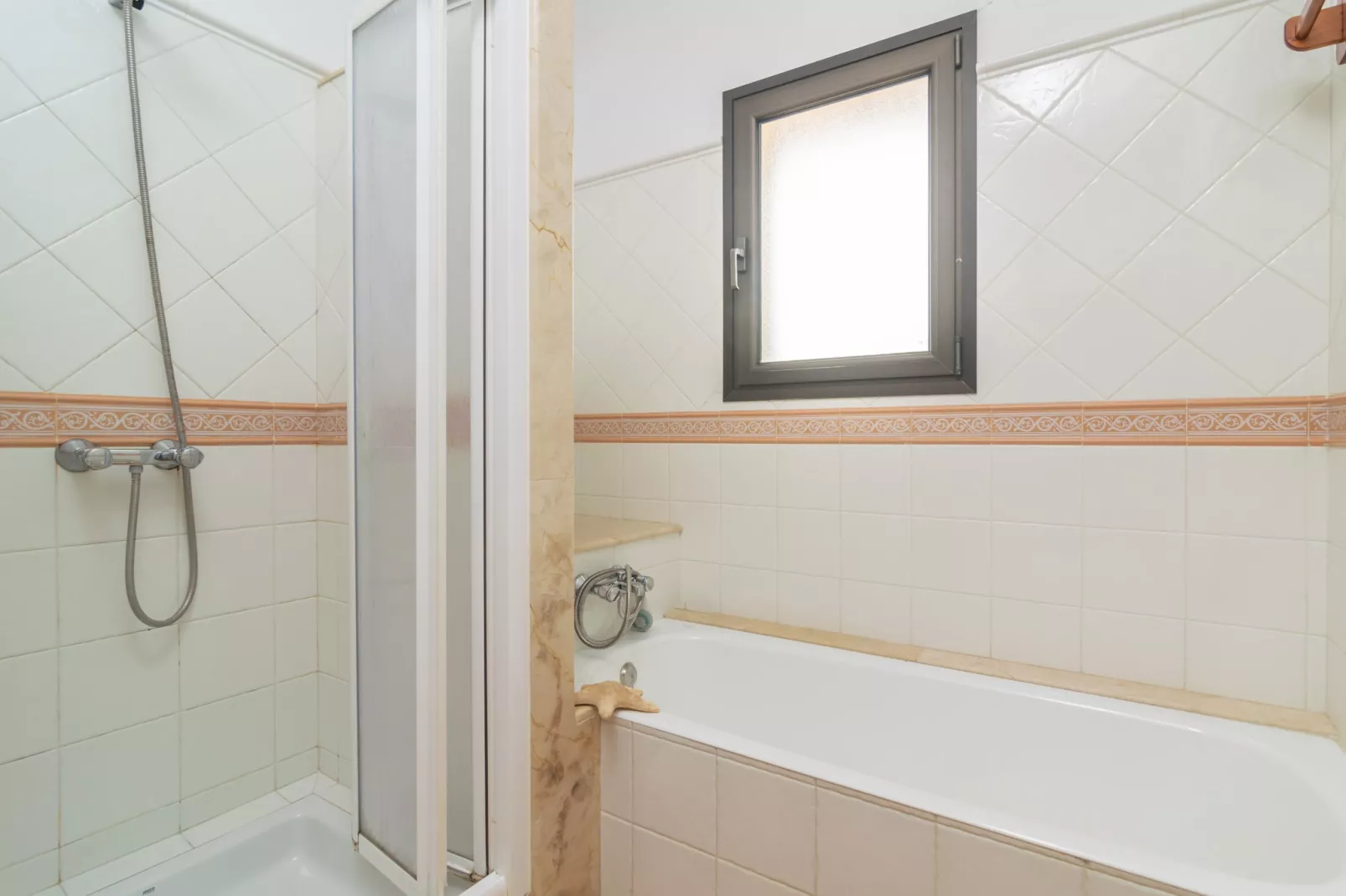 Sa Roca Blanca-Bathroom