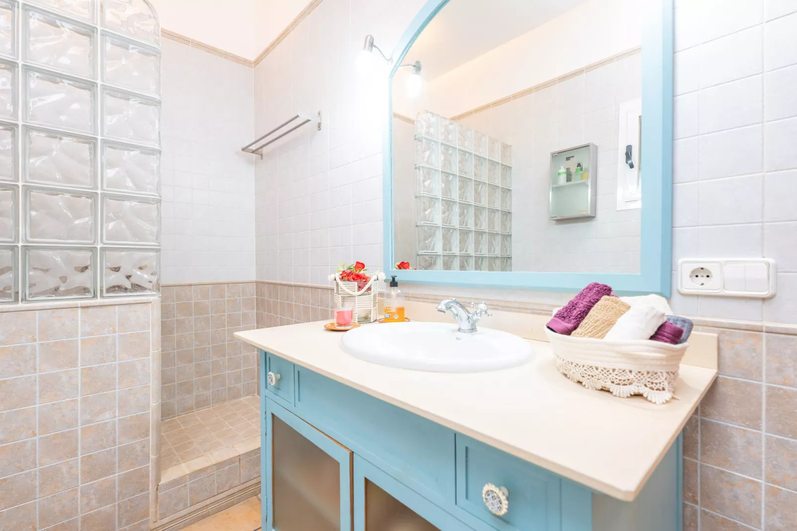 Na Poram-Bathroom