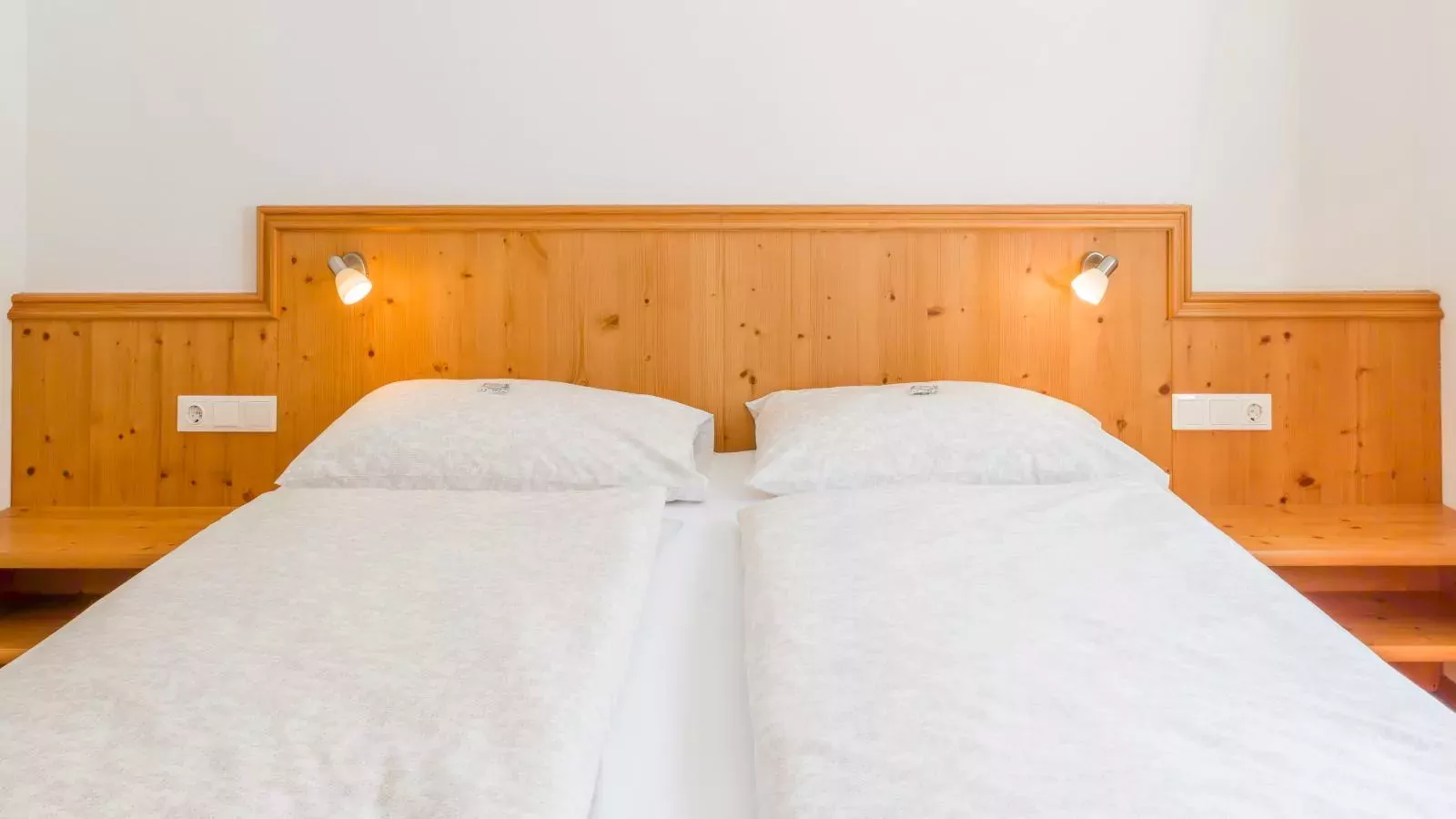 Next To The Ski Lift A 3 und A 4-Chambre