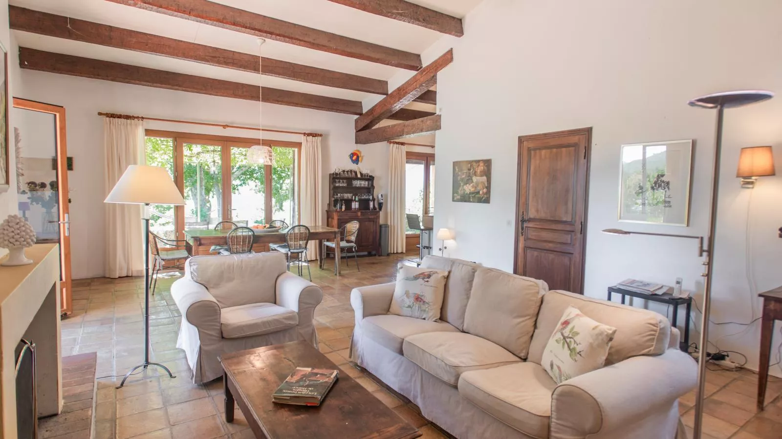 Entre les vignes-Living room