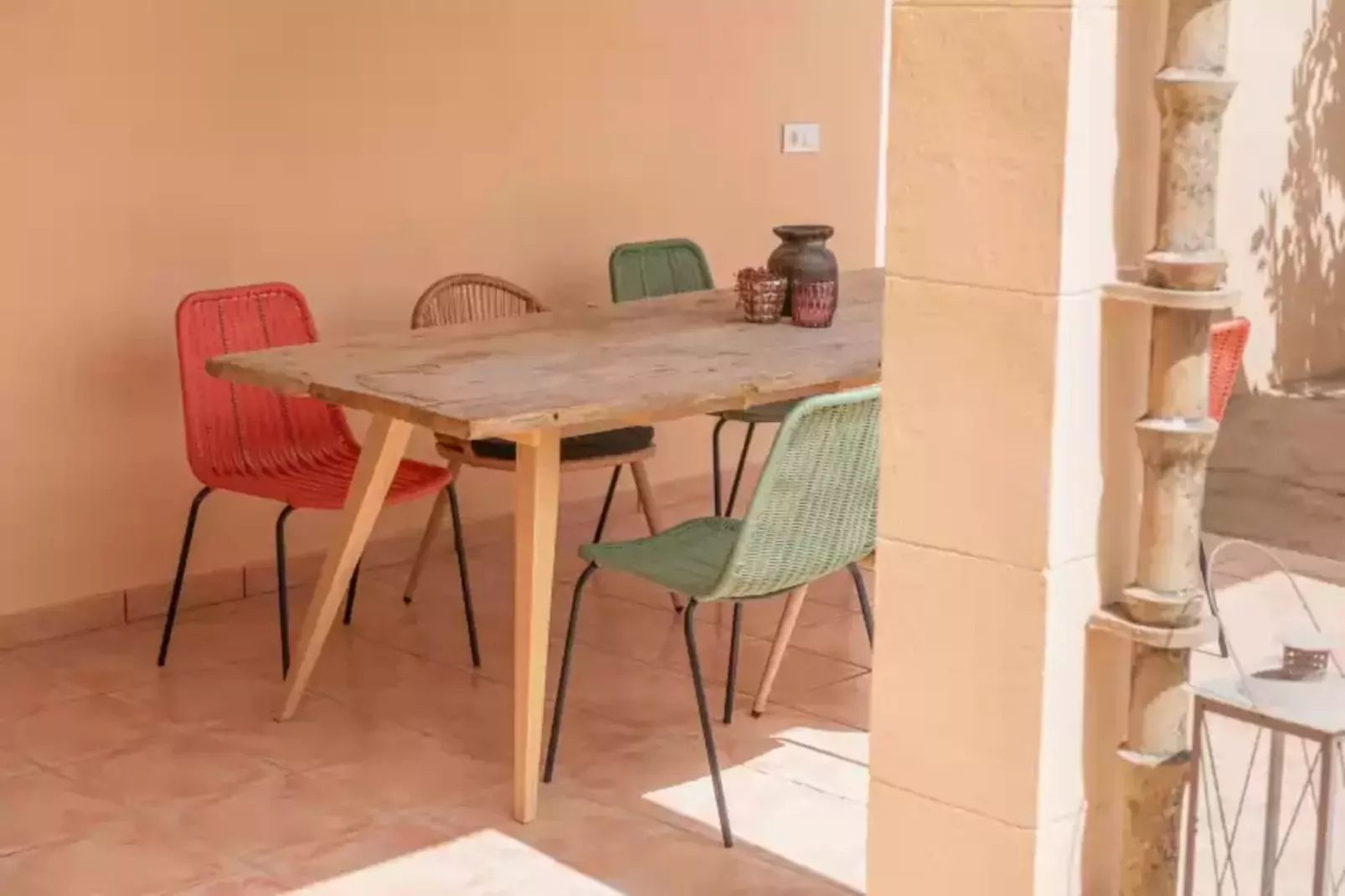 Can Respira-Dining room