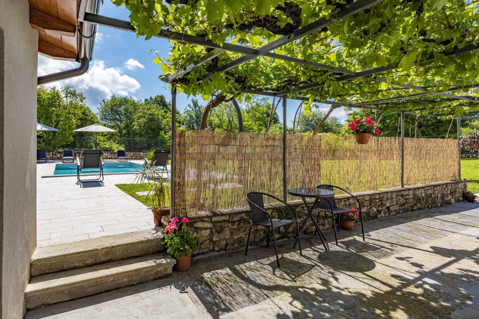 Villa Katarina - Old Stone House with Private Pool-Gardens summer