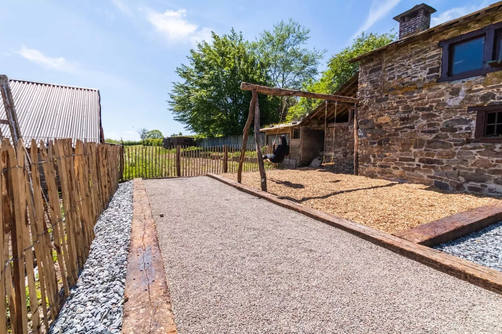 Petite Cour-Gardens summer