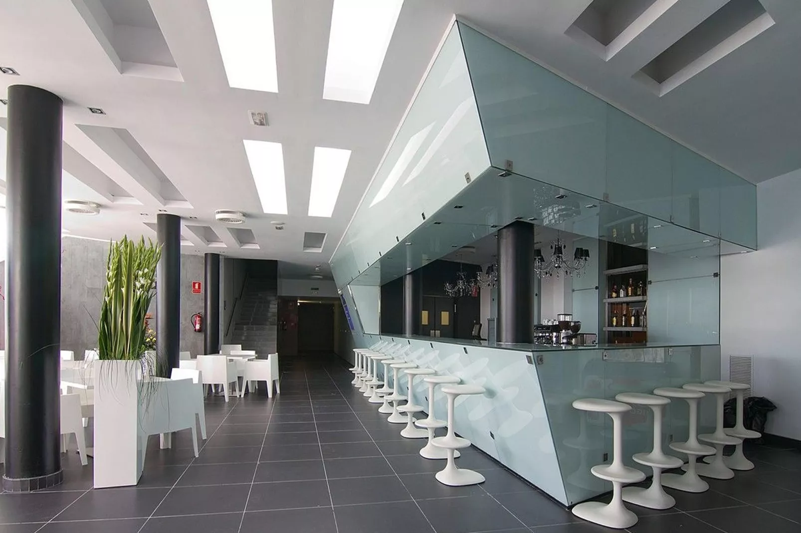 APOLO SUITES RENTALMAR 2/4-Einrichtungen
