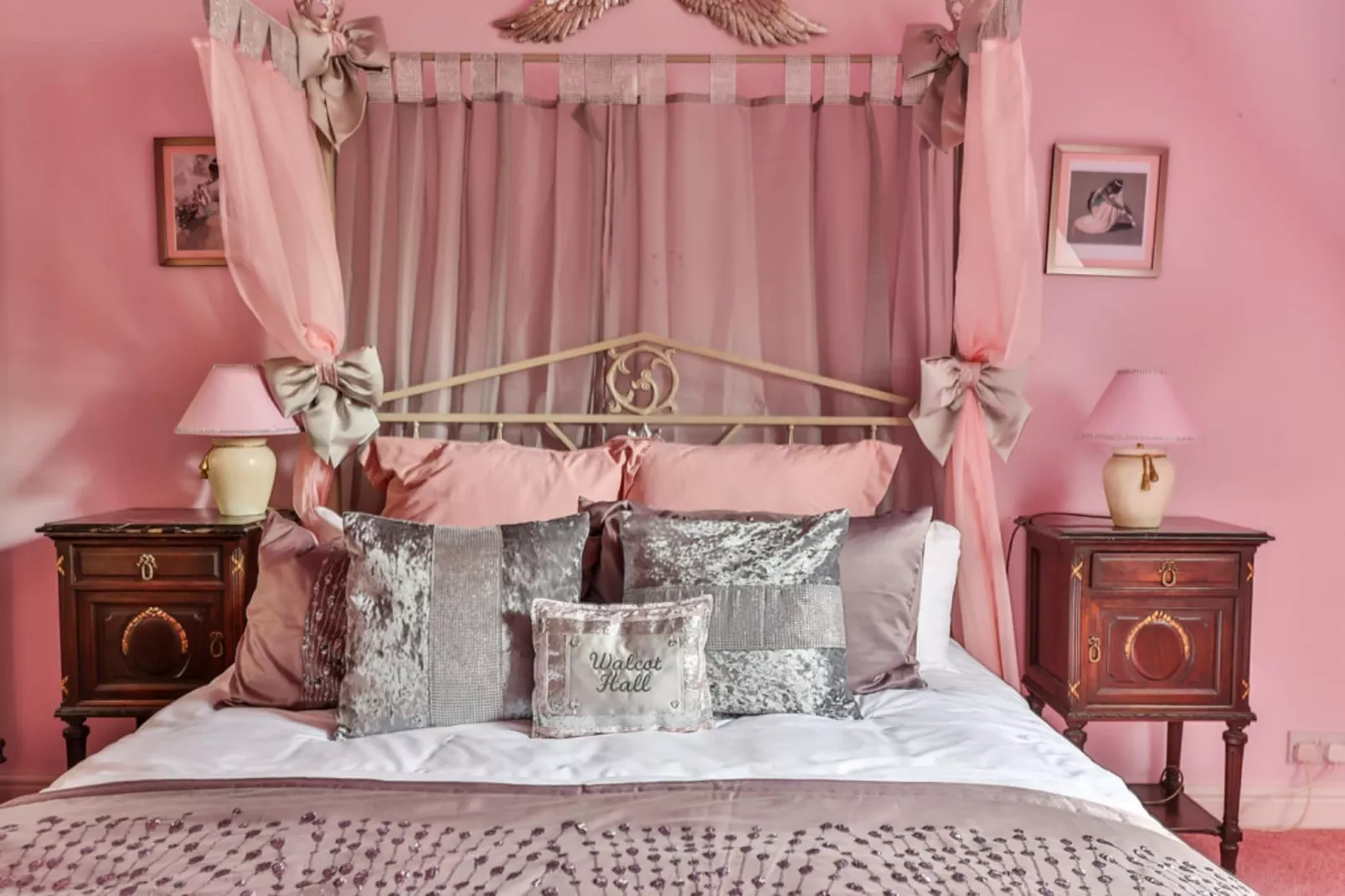 Walcot Hall-Bedroom