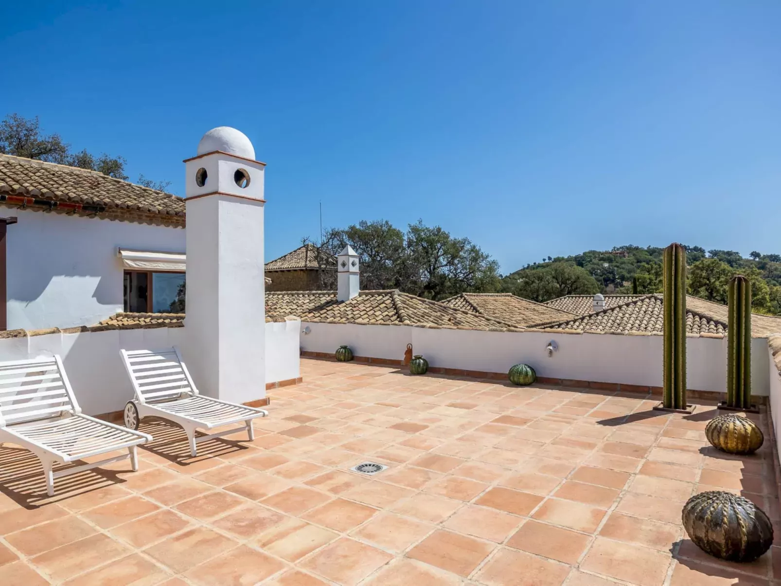 Villa Serena-Outside