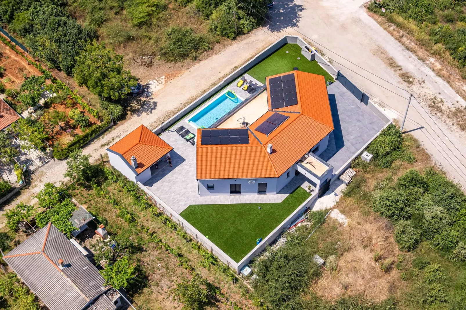 Villa Speranza with Private Illuminated Pool-Areas summer 1km