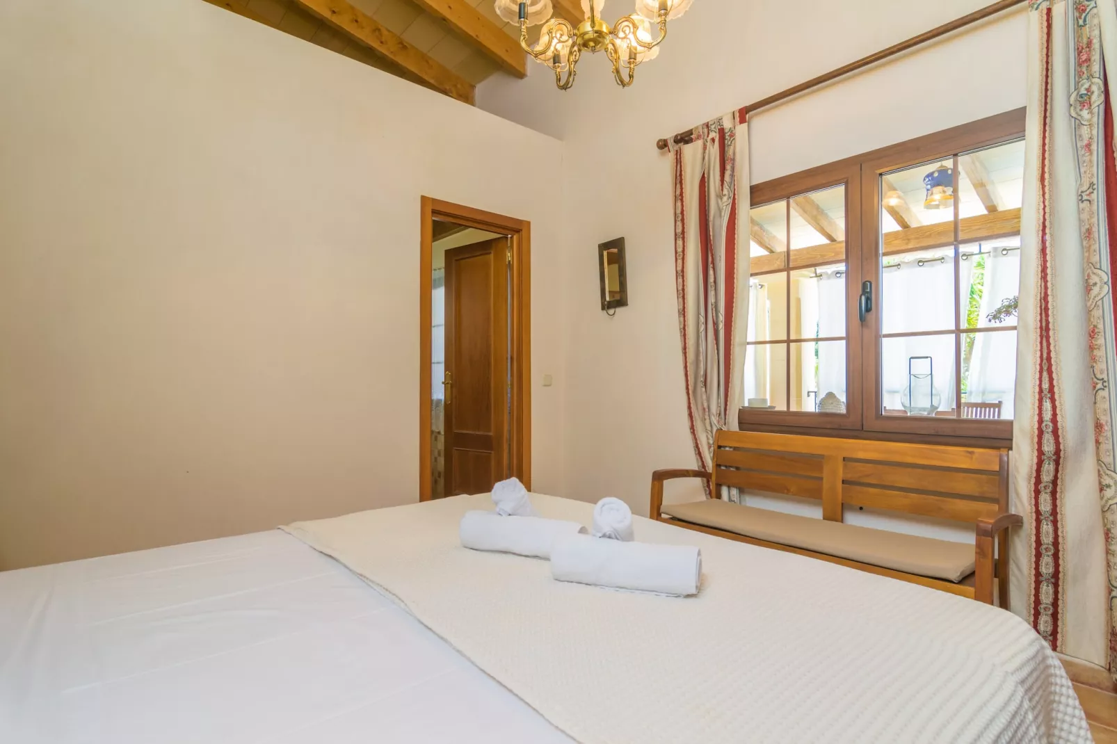 Es Blanquer De Na Fani-Bedroom