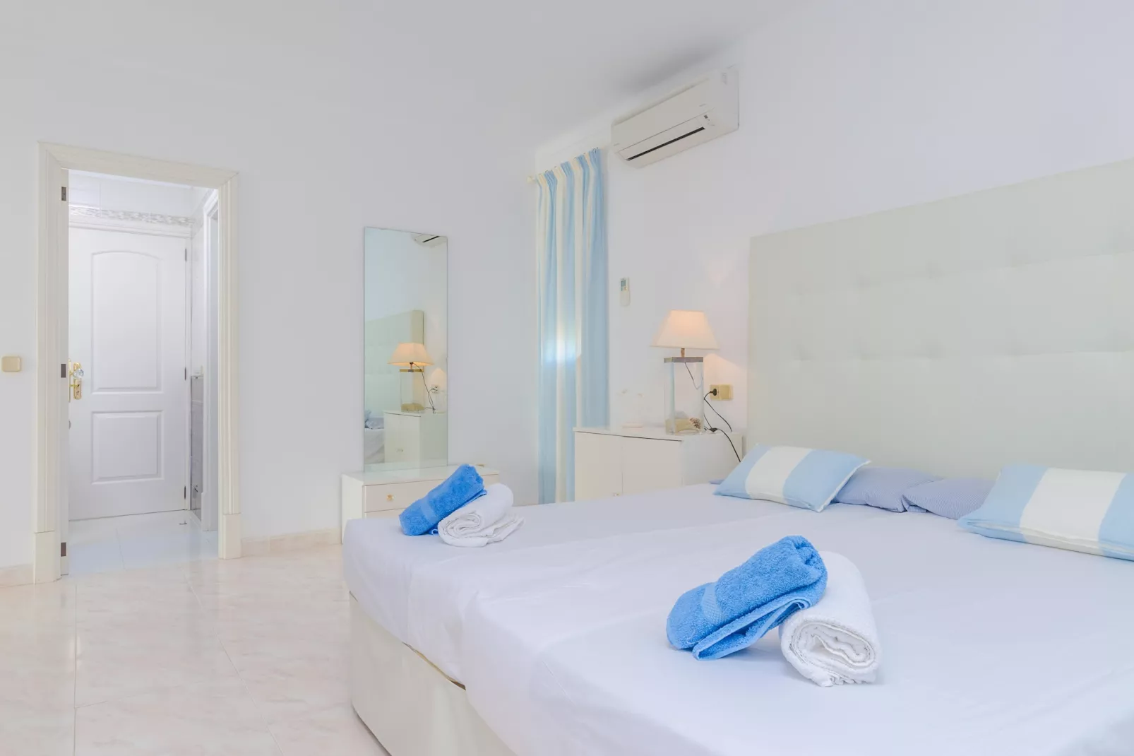 Casa Bonita (ses Salines)-Schlafzimmer