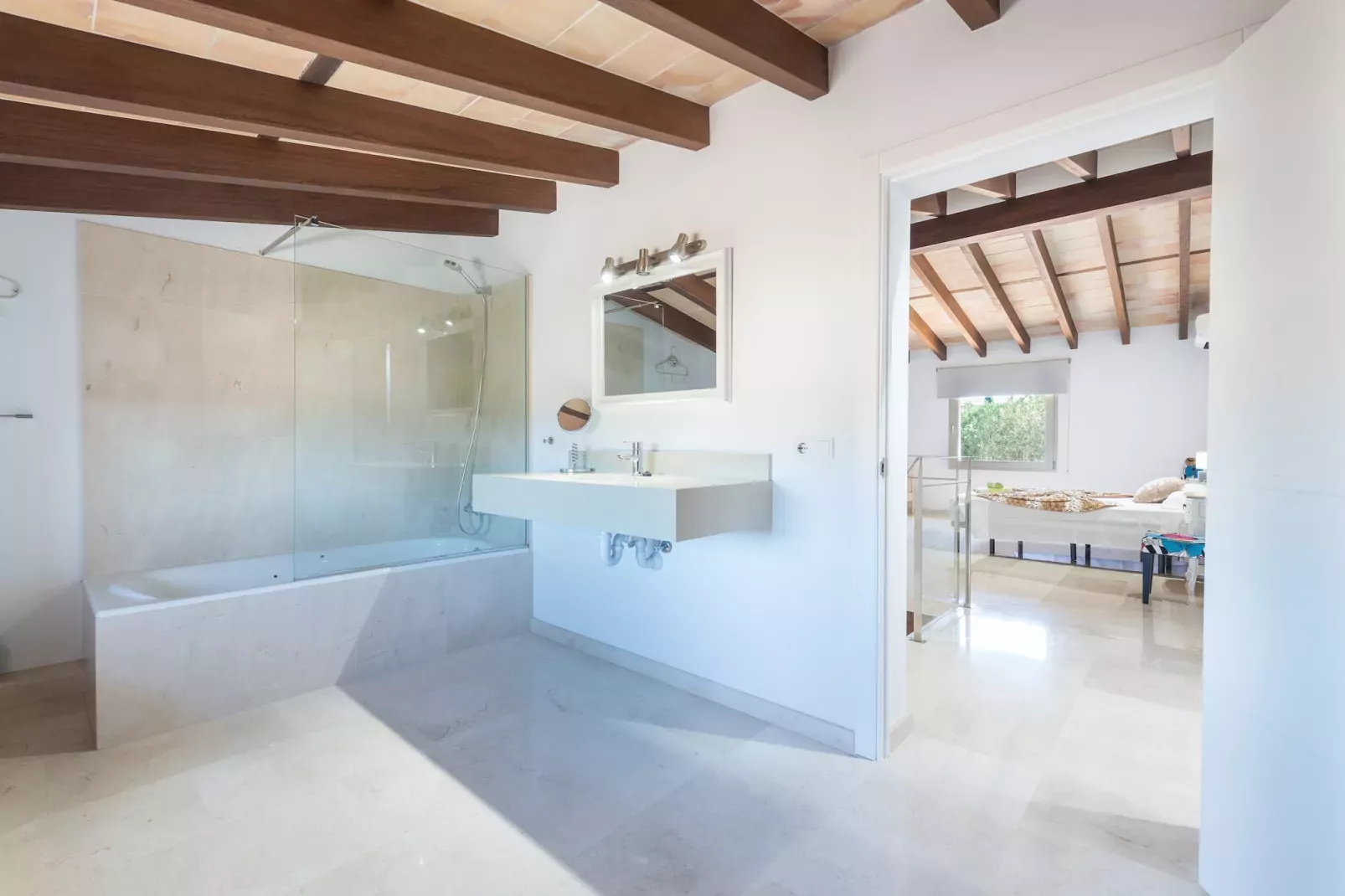 Can Brivo-Bathroom