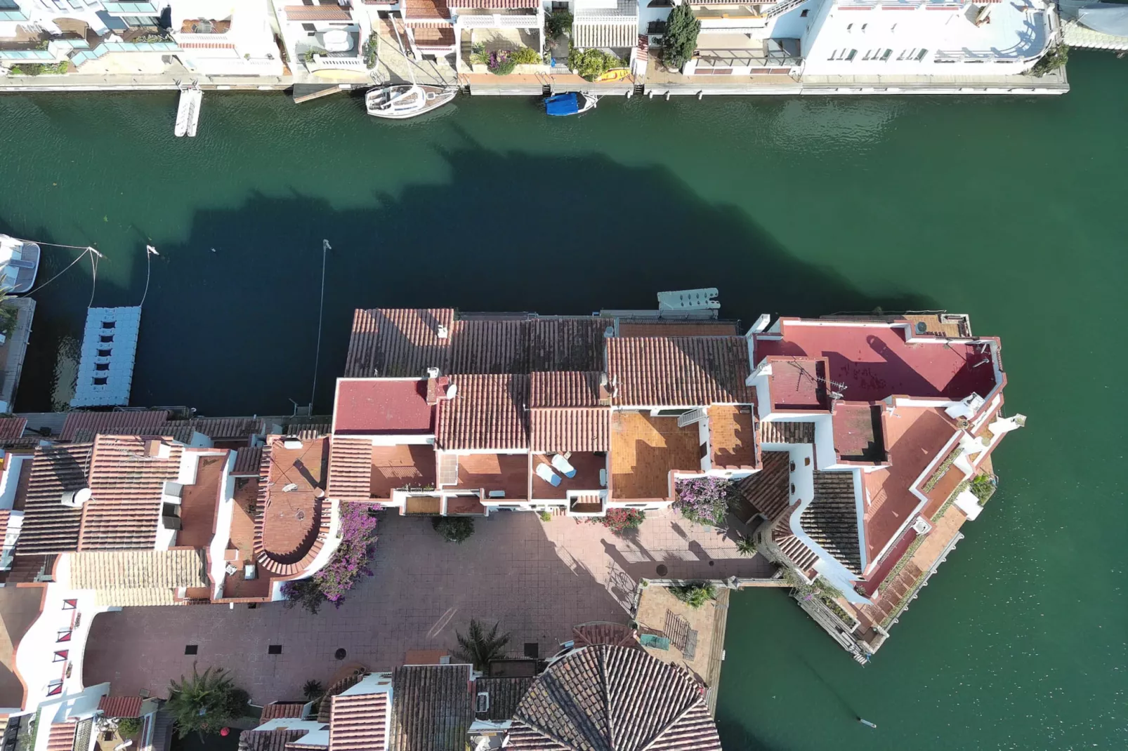 ISLA CARTAGO 49 Empuriabrava-Areas summer 1km