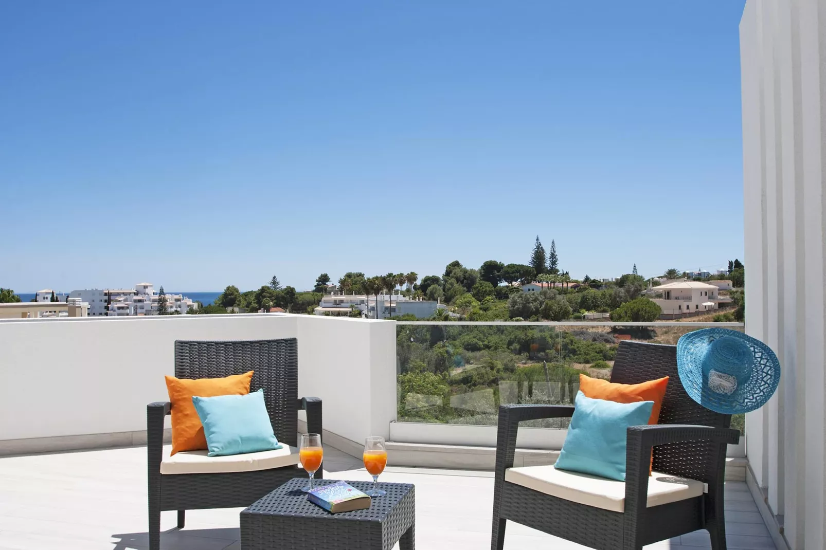 Villa Charlotte-Terrace balcony