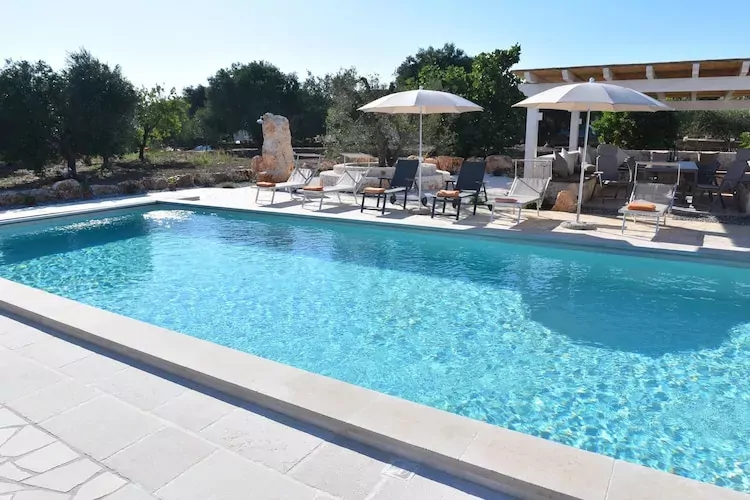Villa Trulli dell'amore mit beheiztem Pool in Ostuni-Pool