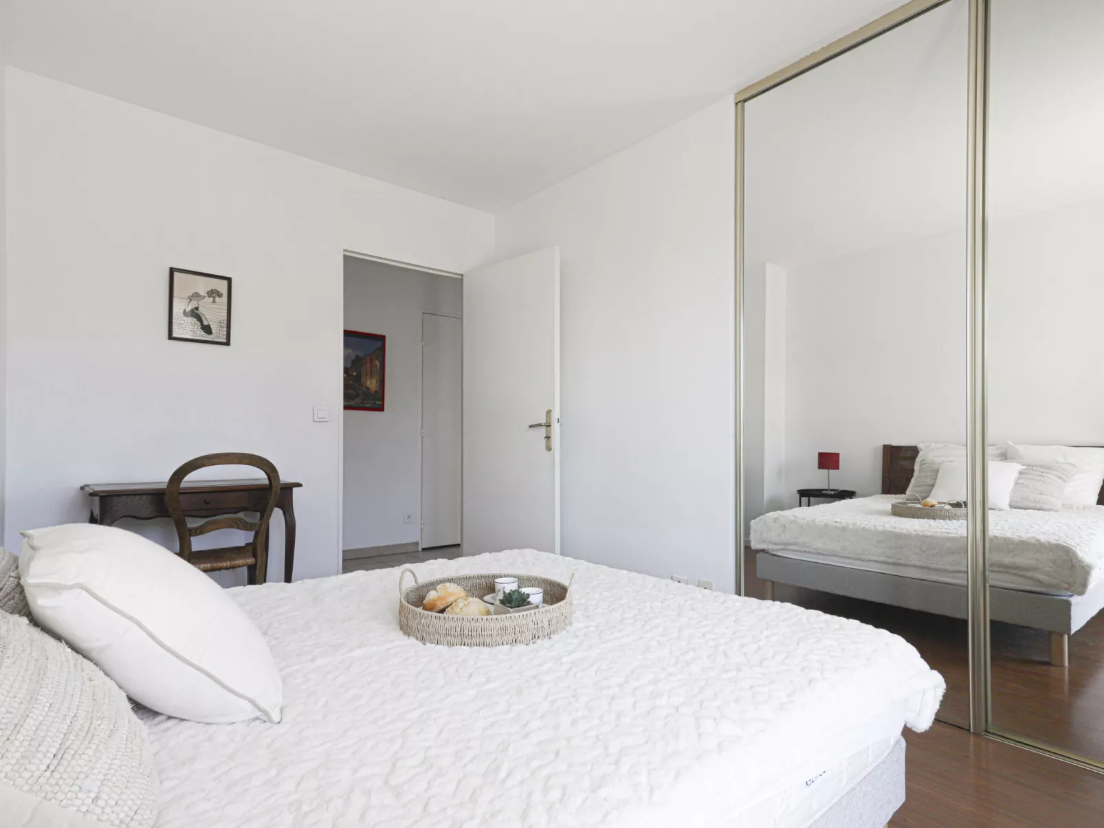 Baie Azur-Inside