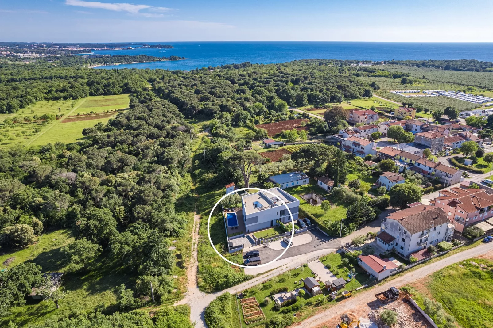 Villa Pinus-View summer