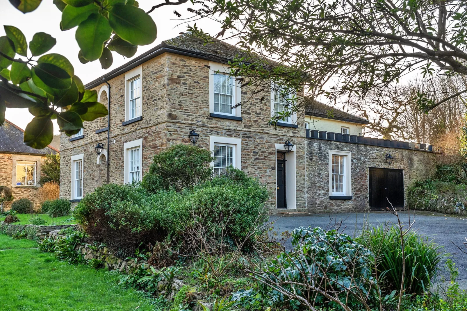 The Old Counting House-Outdoor