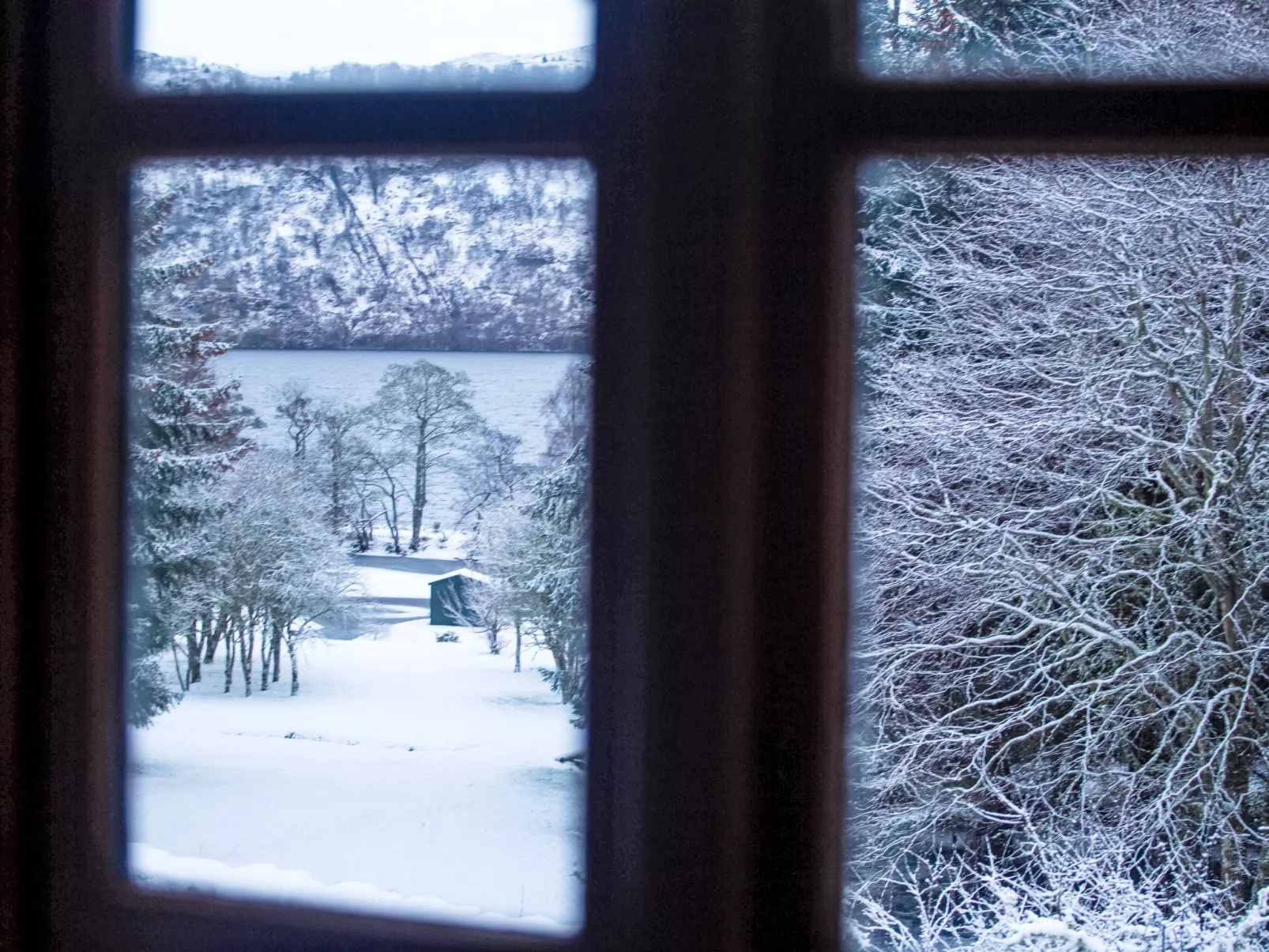 The Romantic Bothy-Outside