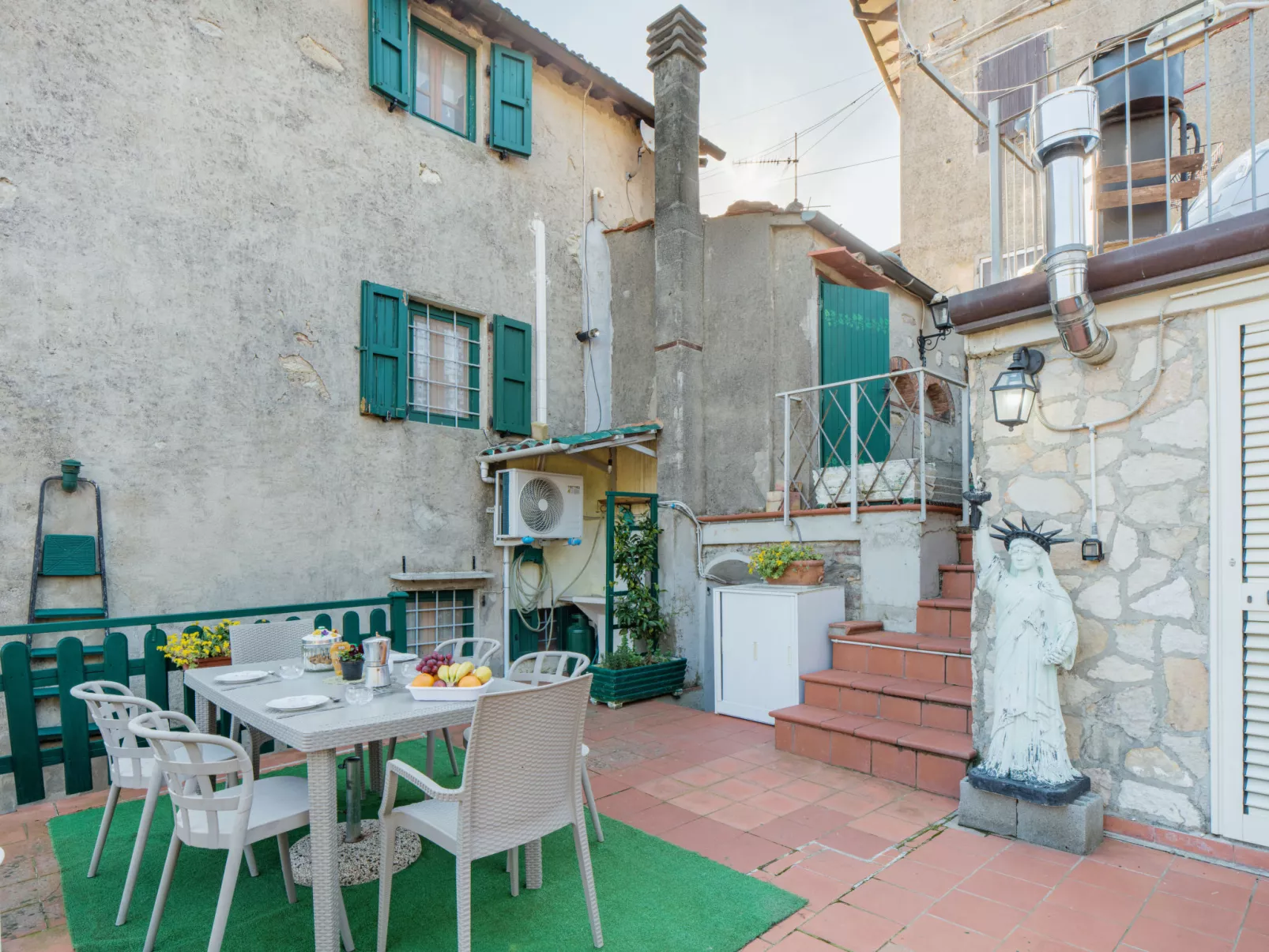 La corte di Miglianello-Draußen