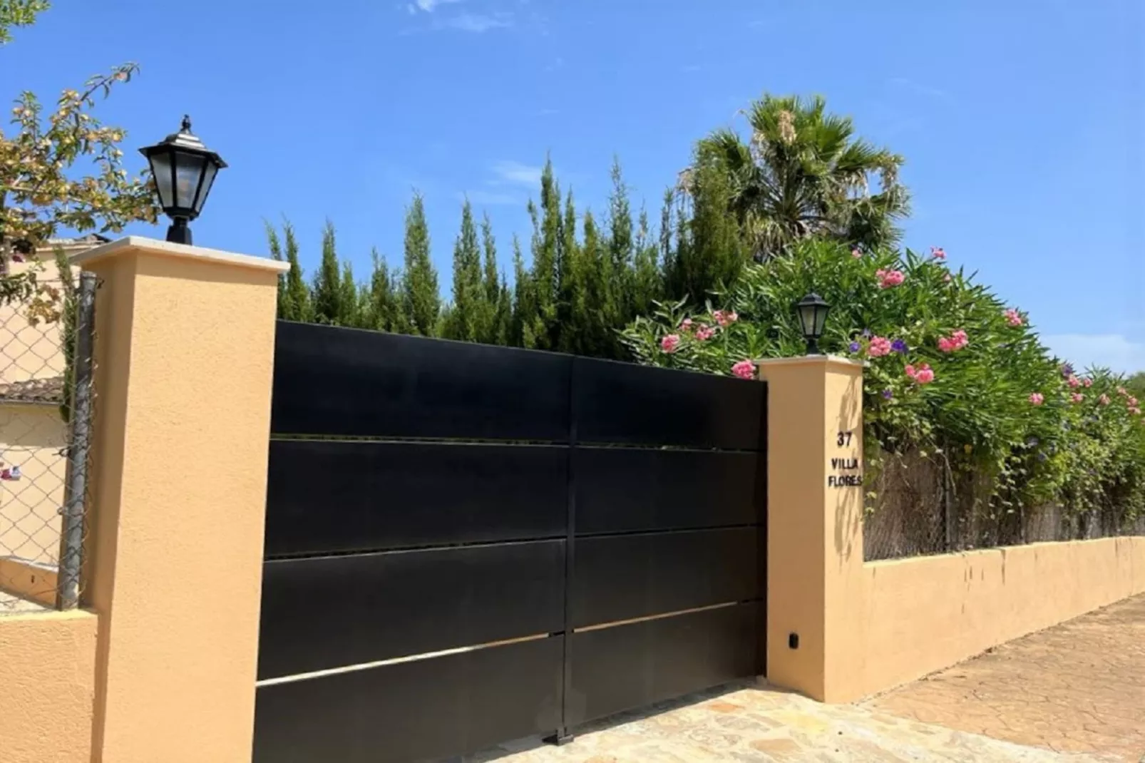 Villa Flores-Outdoor