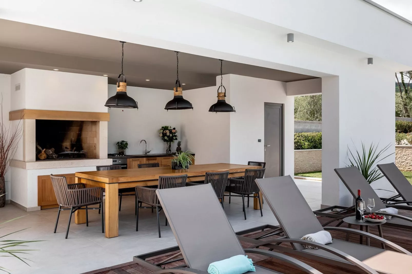 Luxurious Villa Laurea-Outdoor