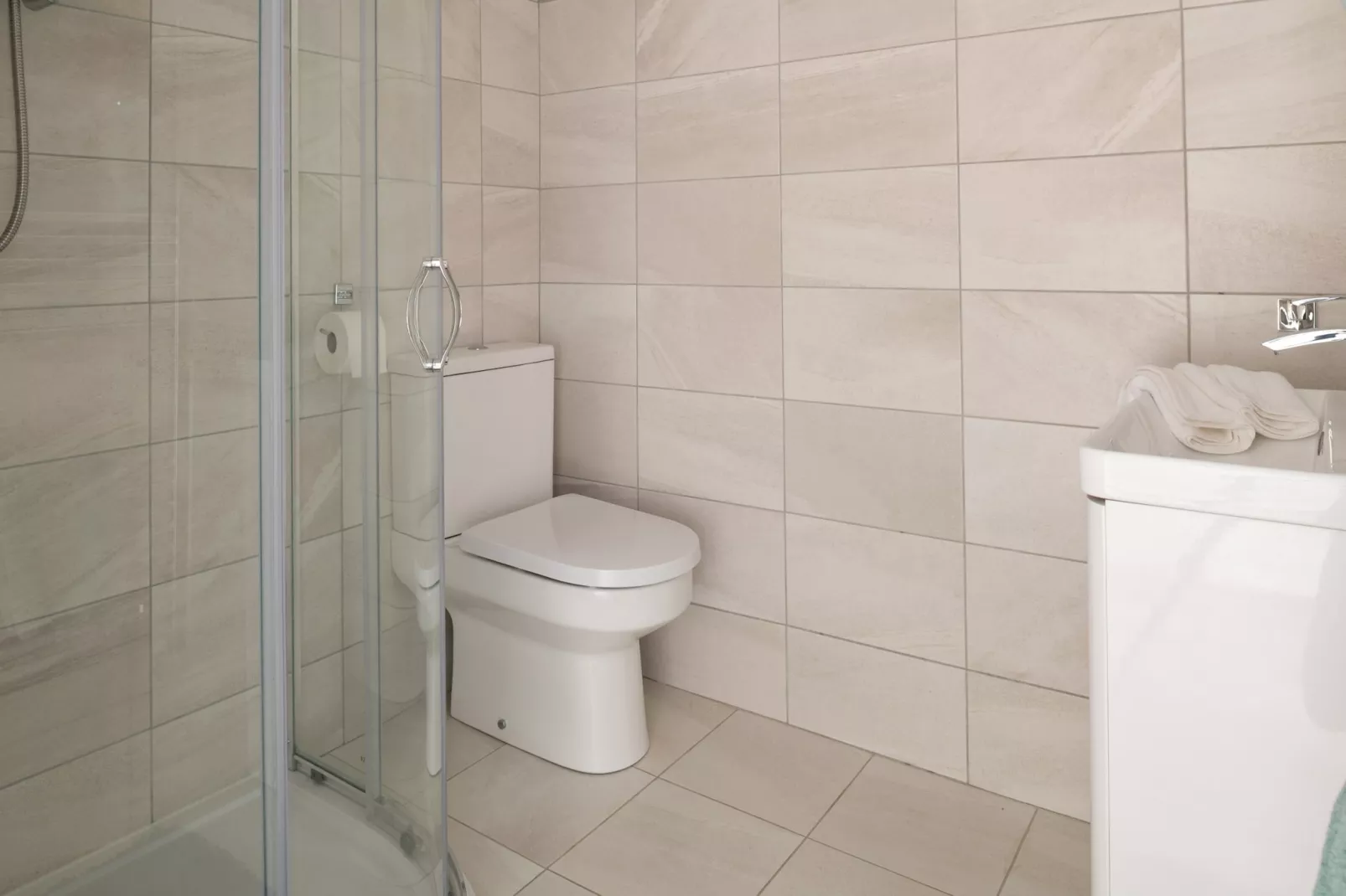 Bryn Seion-Bathroom