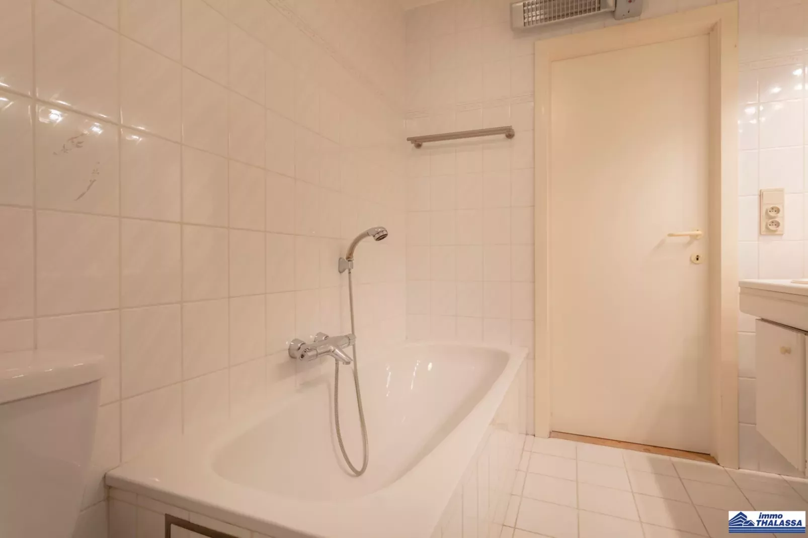 Quo Vadis 0501 + garage 83-Salle de bain