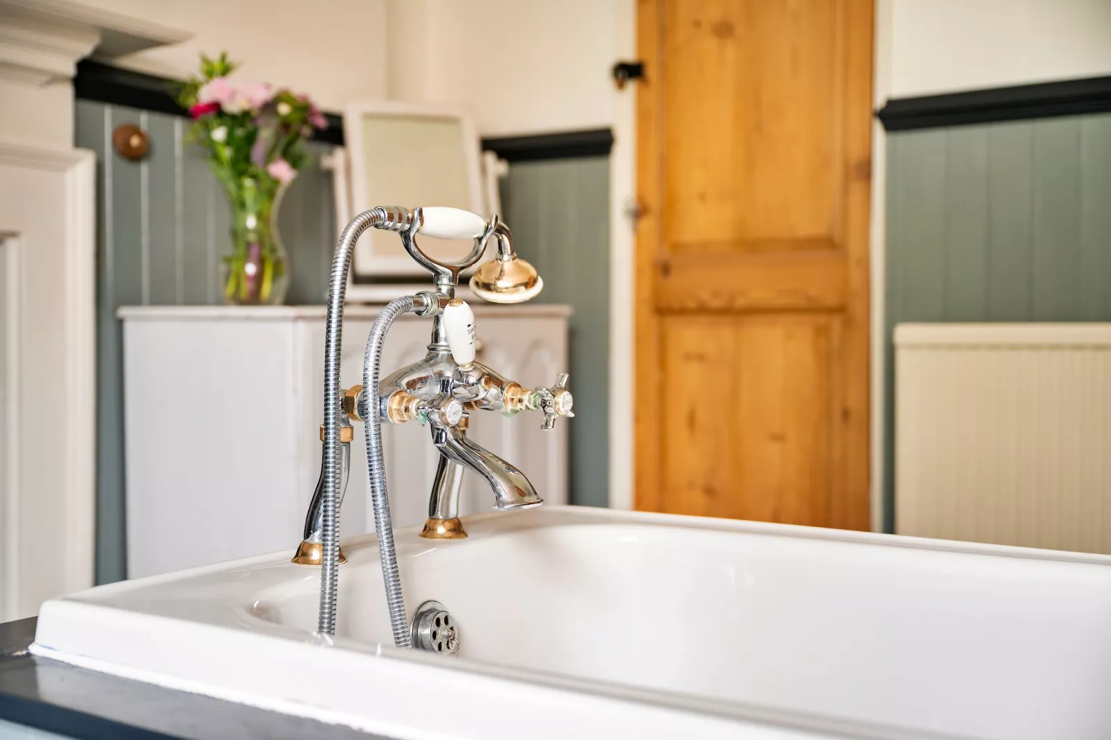 Low Green Cottage-Bathroom