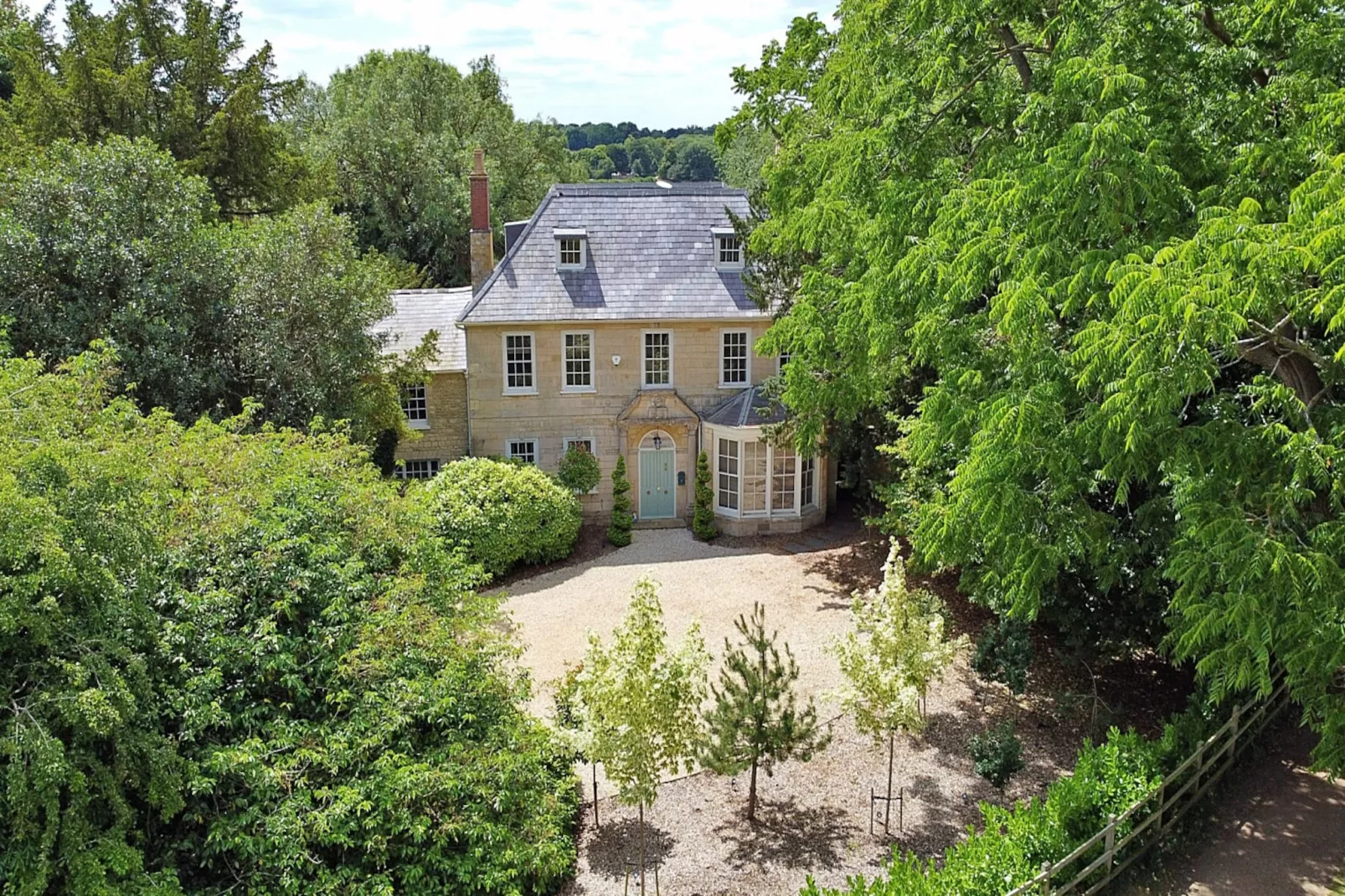Ttich Manor Retreat-Outdoor