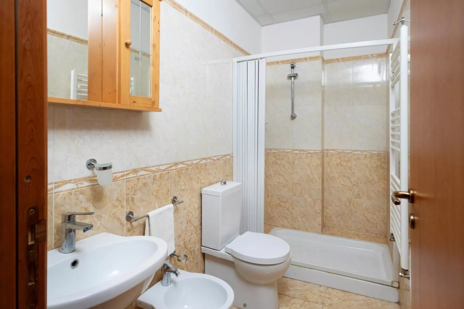 Holiday home Castiglione di Sicilia-Villa Jelú ex Villa Maria-Salle de bain