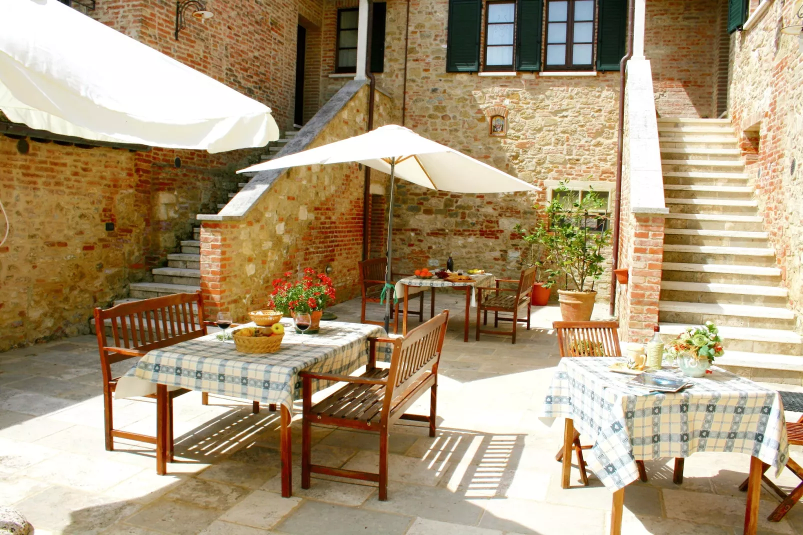 Aria-Terrassenbalkon