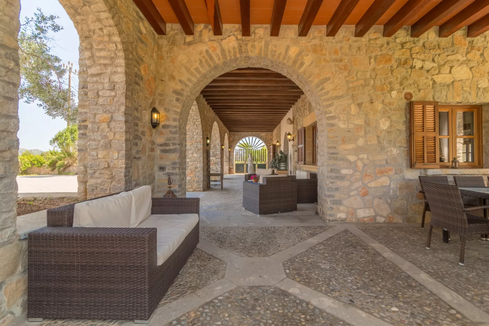 Buitre negro, Finca 5StarsHome Mallorca-Terrace