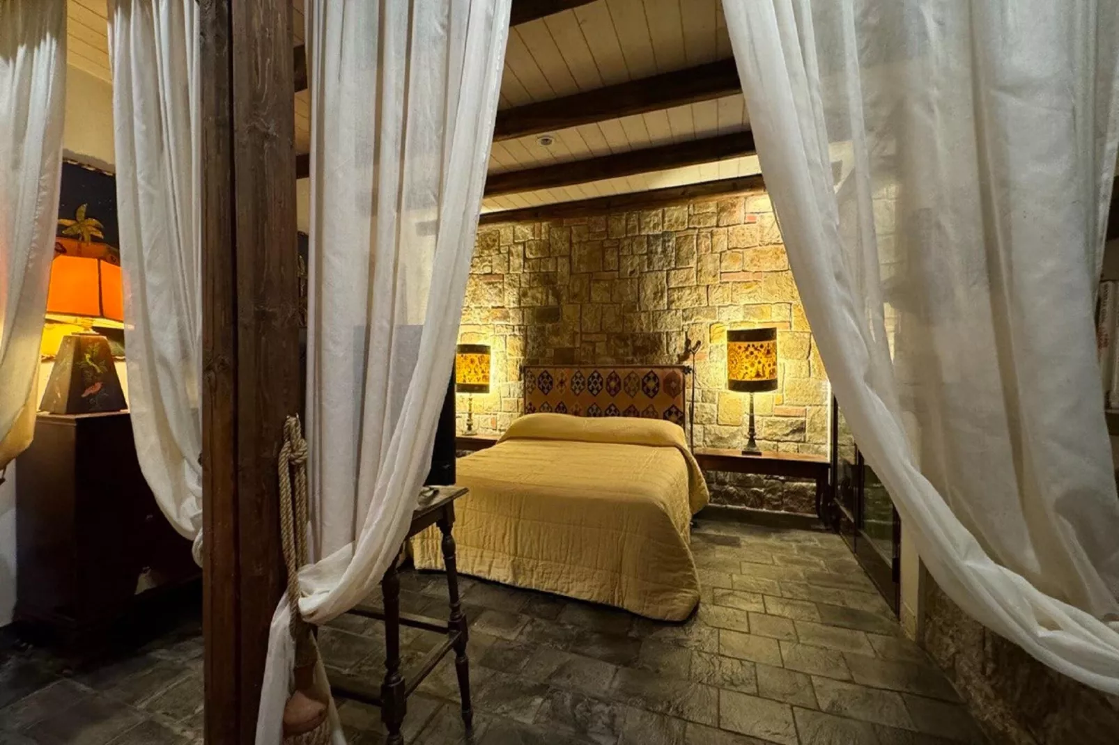 Villa Castelbuono-Bedroom