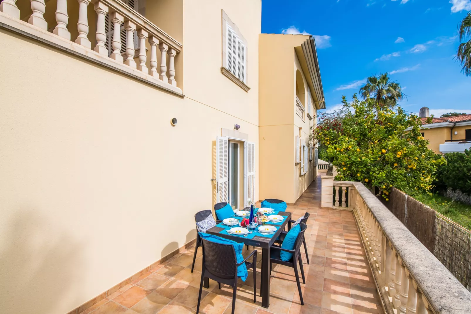 Villa Corb Mari-Terrassenbalkon