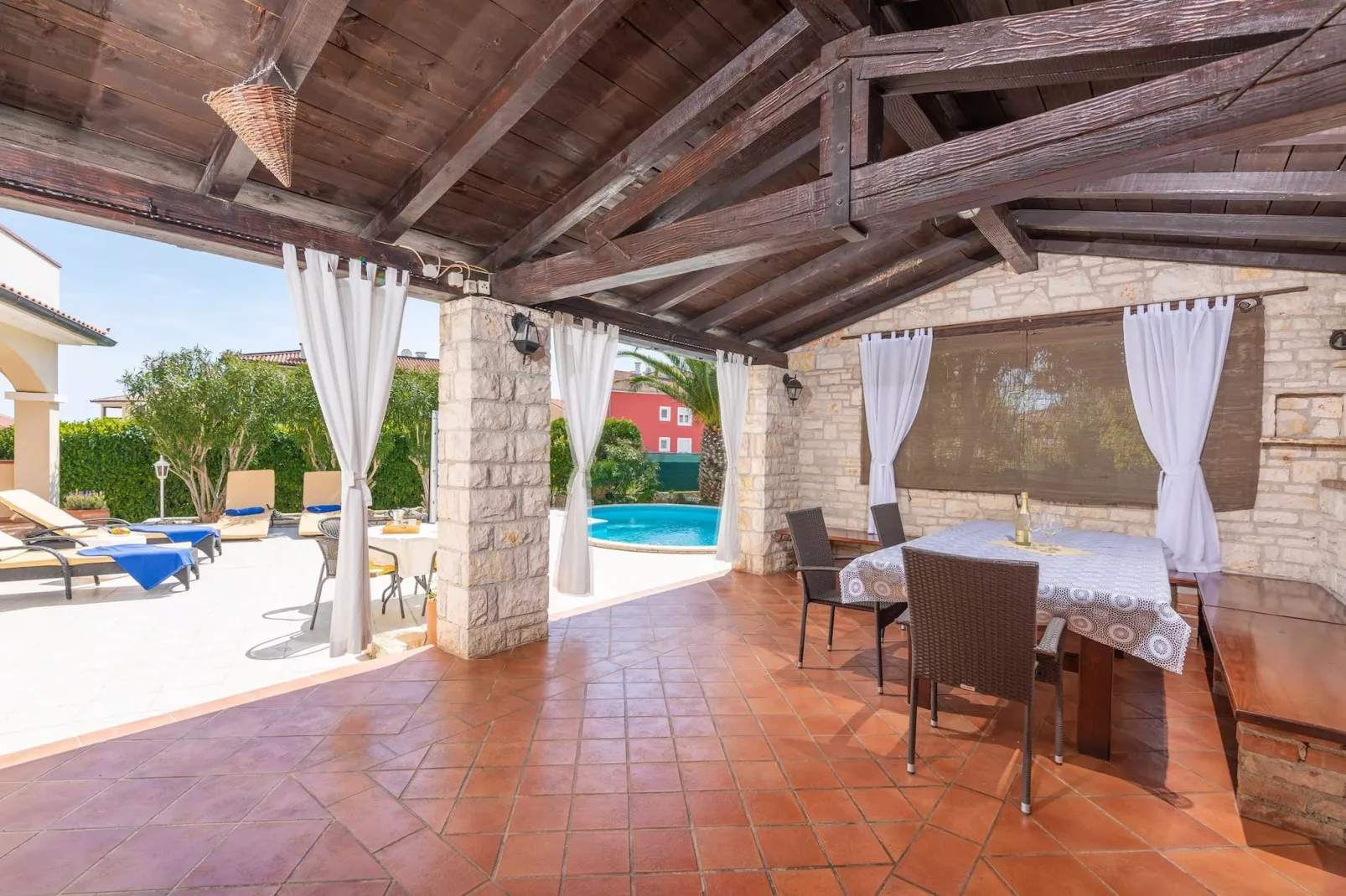 Villa Beauty with Private Pool-Terrace