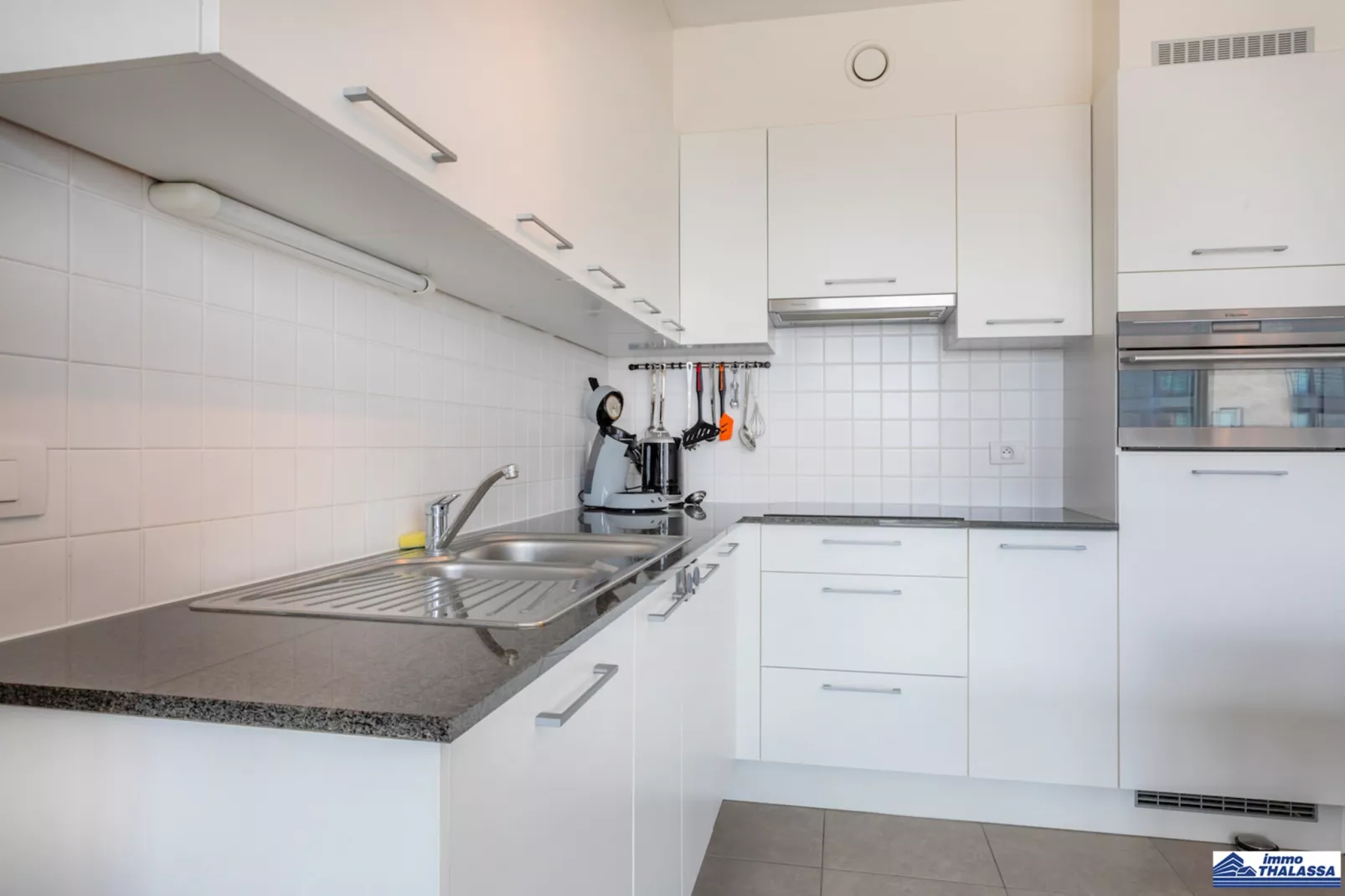 Frudor 0401-Kitchen