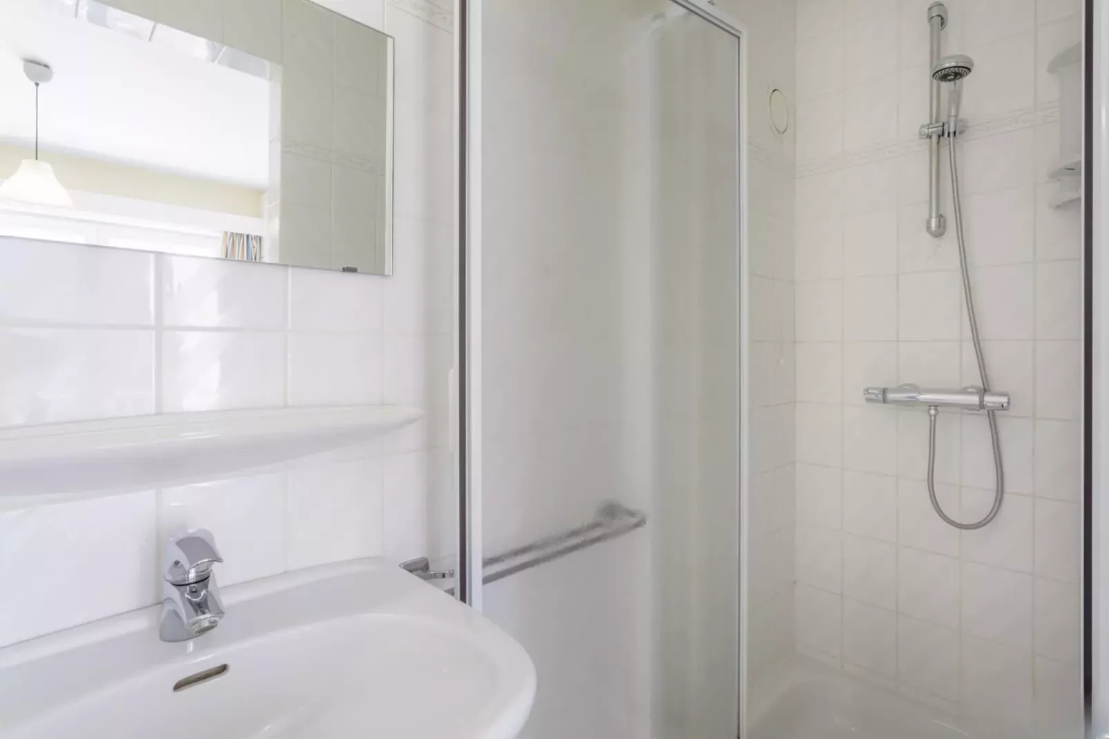 Quo Vadis 0501 + garage 83-Salle de bain